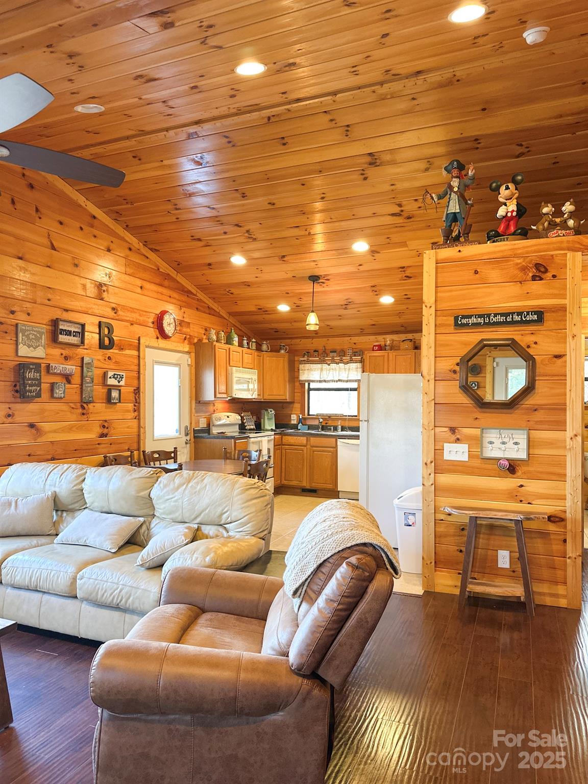 383 Blue Mist Mountain Road Property Photo 10