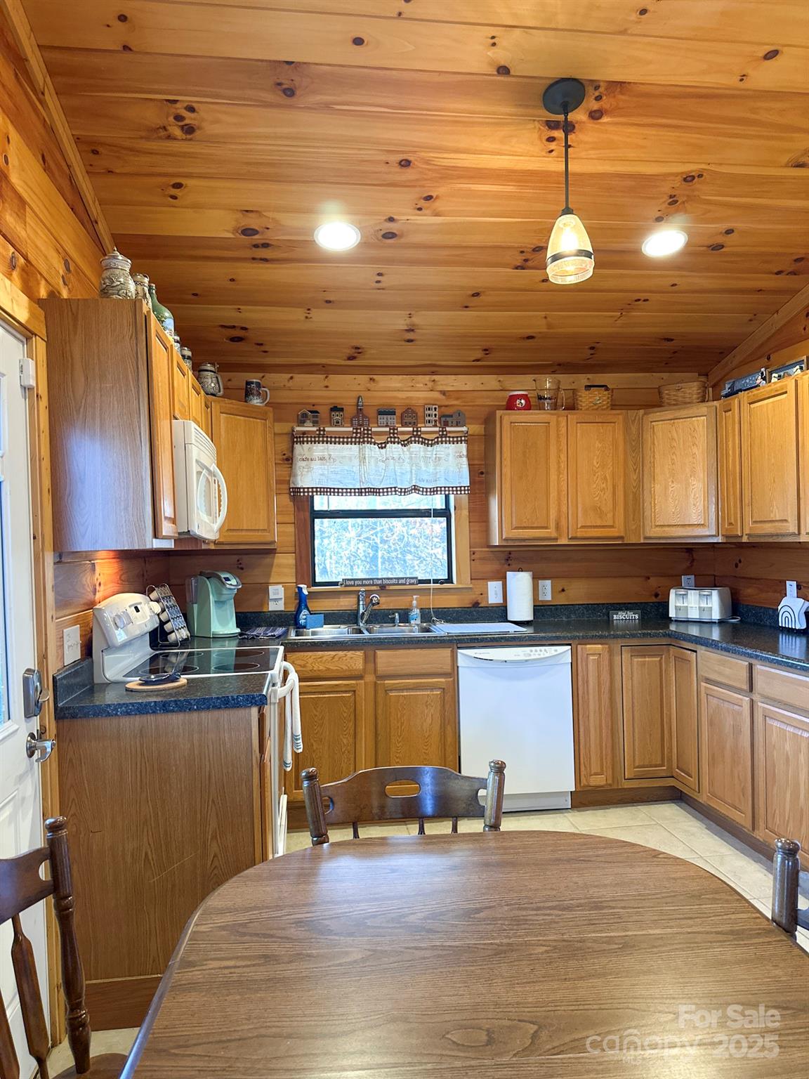 383 Blue Mist Mountain Road Property Photo 15