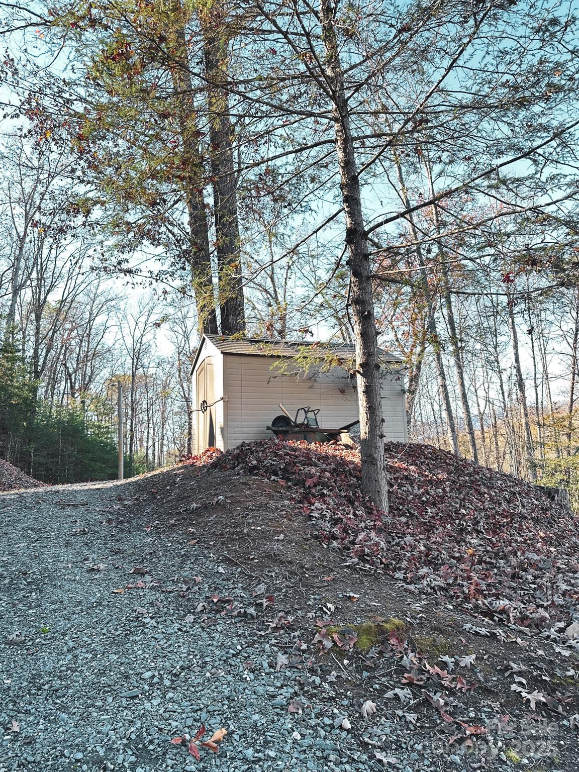 383 Blue Mist Mountain Road Property Photo 30