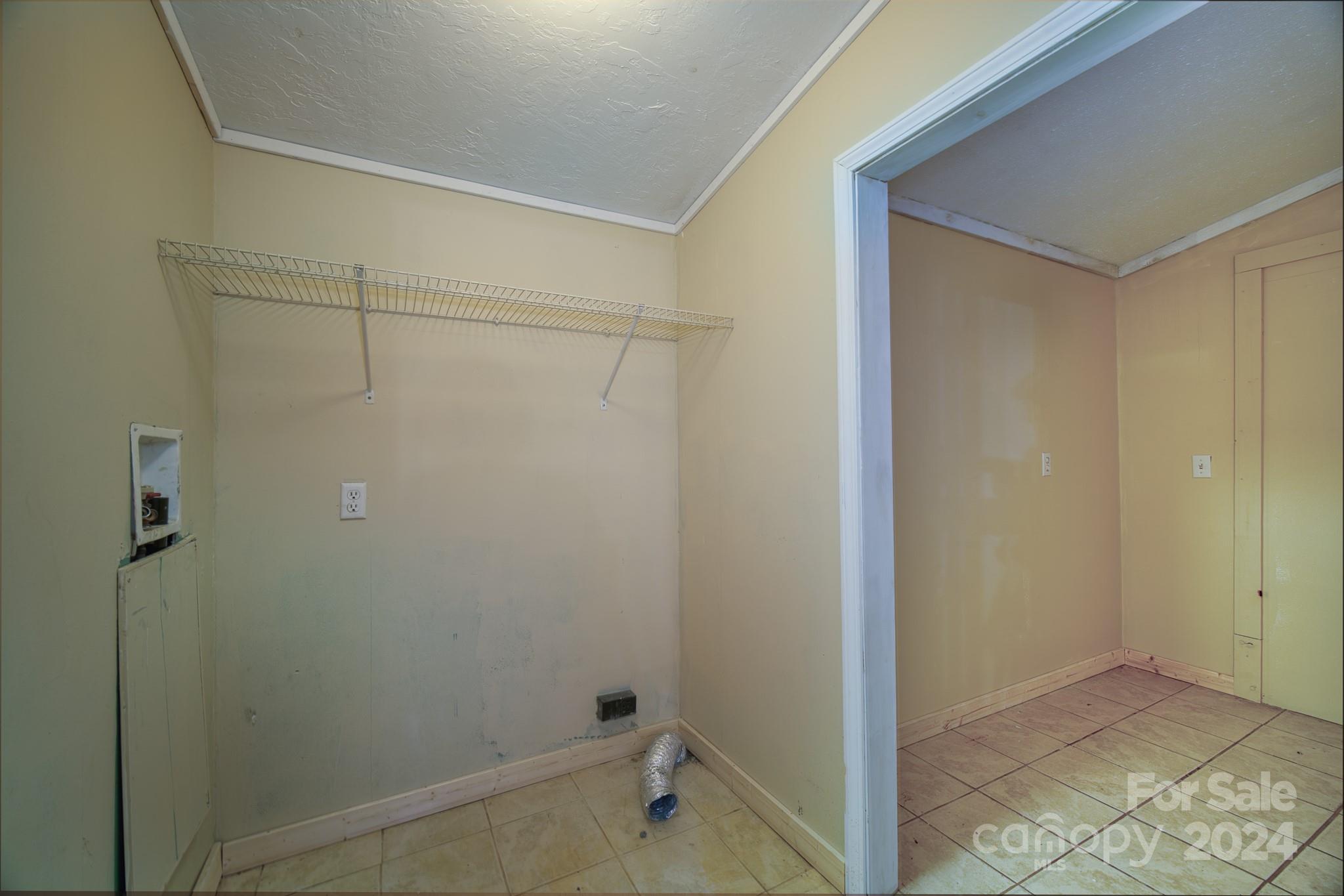 80 Viola Lane Property Photo 11