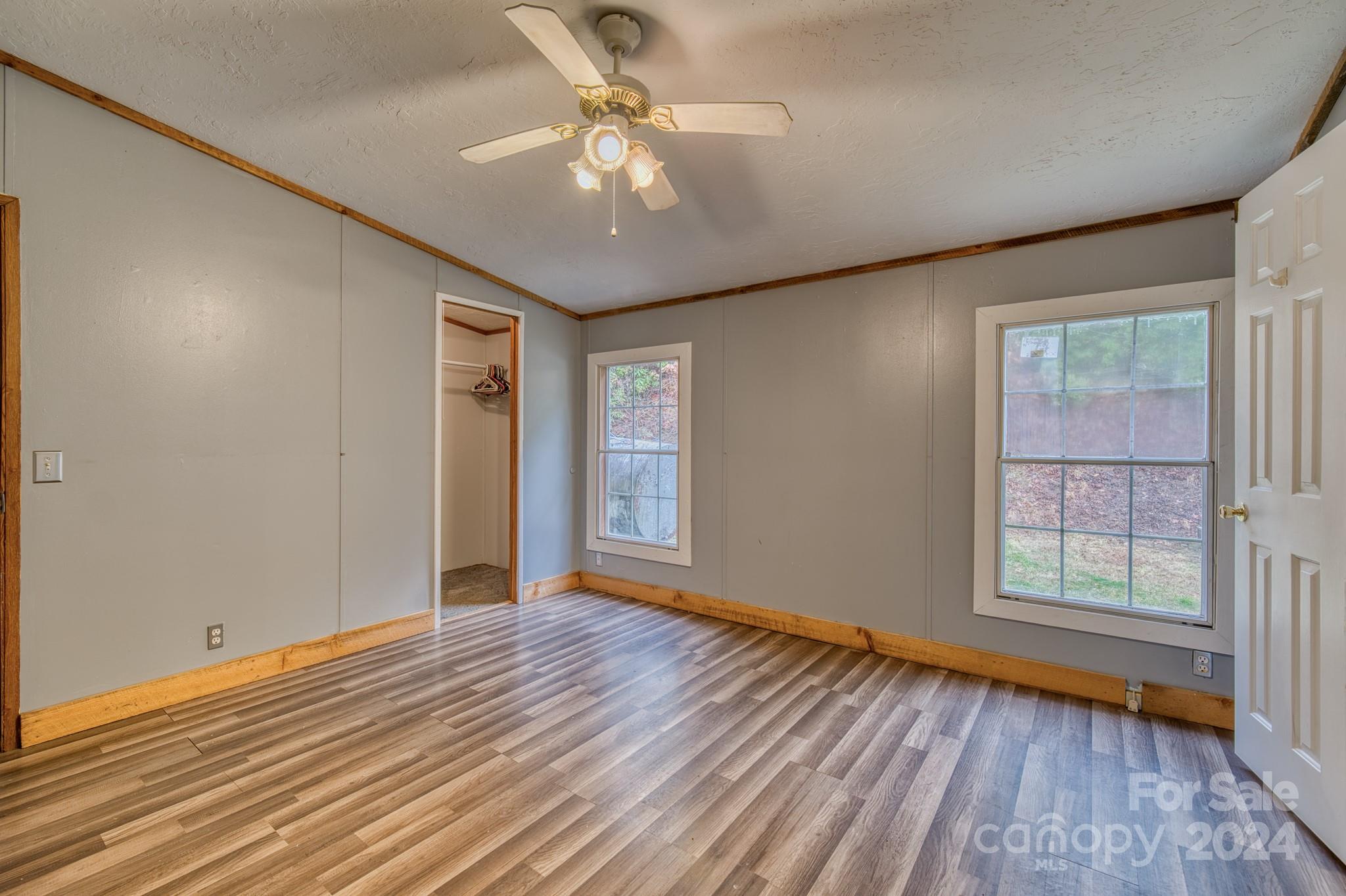 80 Viola Lane Property Photo 23