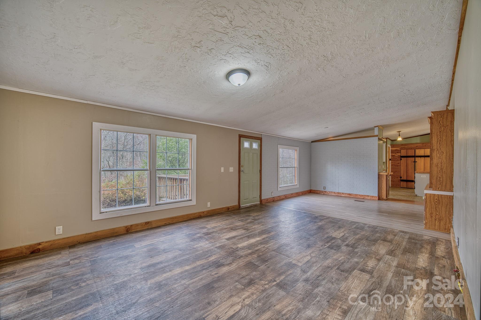80 Viola Lane Property Photo 25