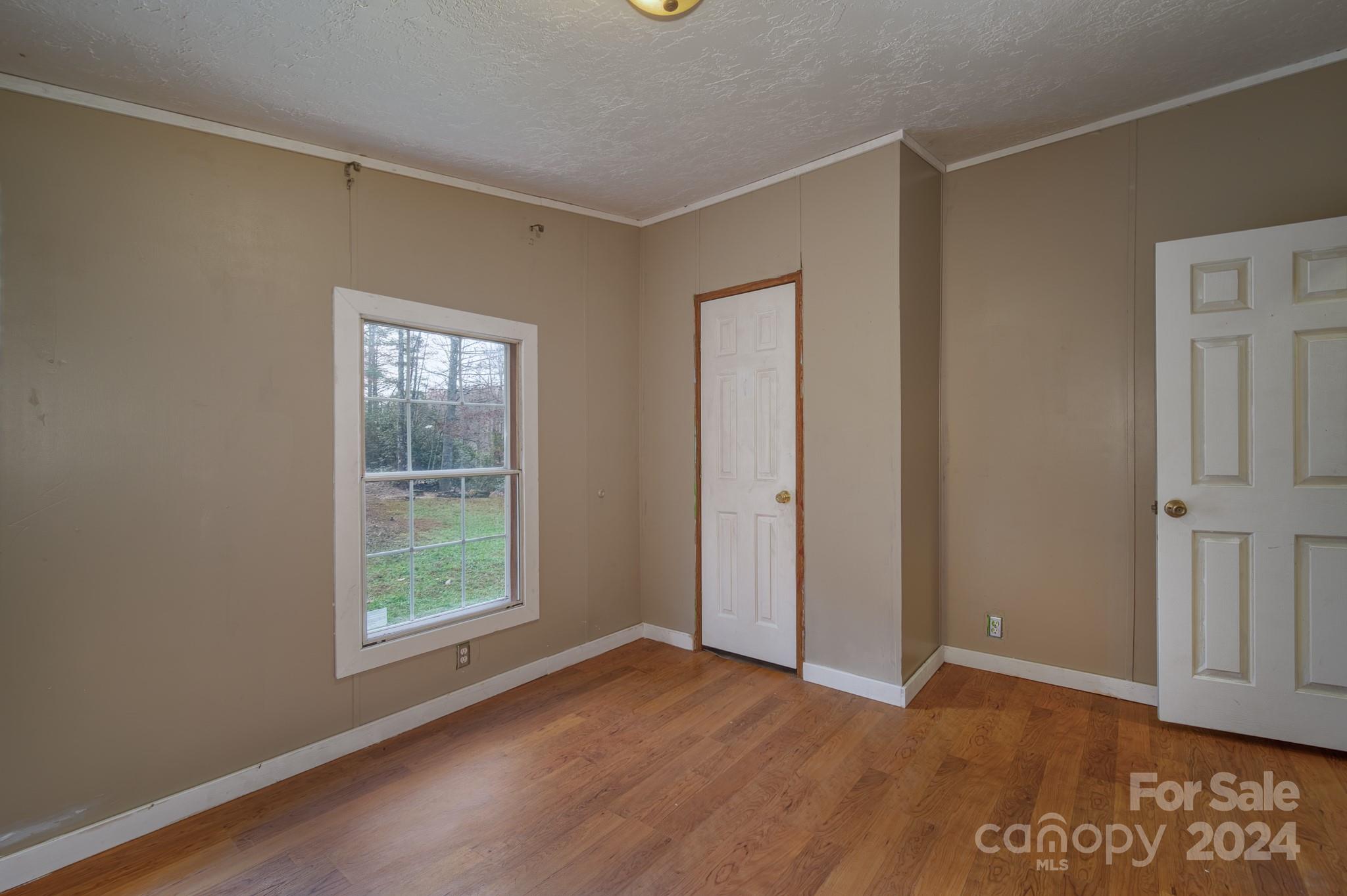 80 Viola Lane Property Photo 30