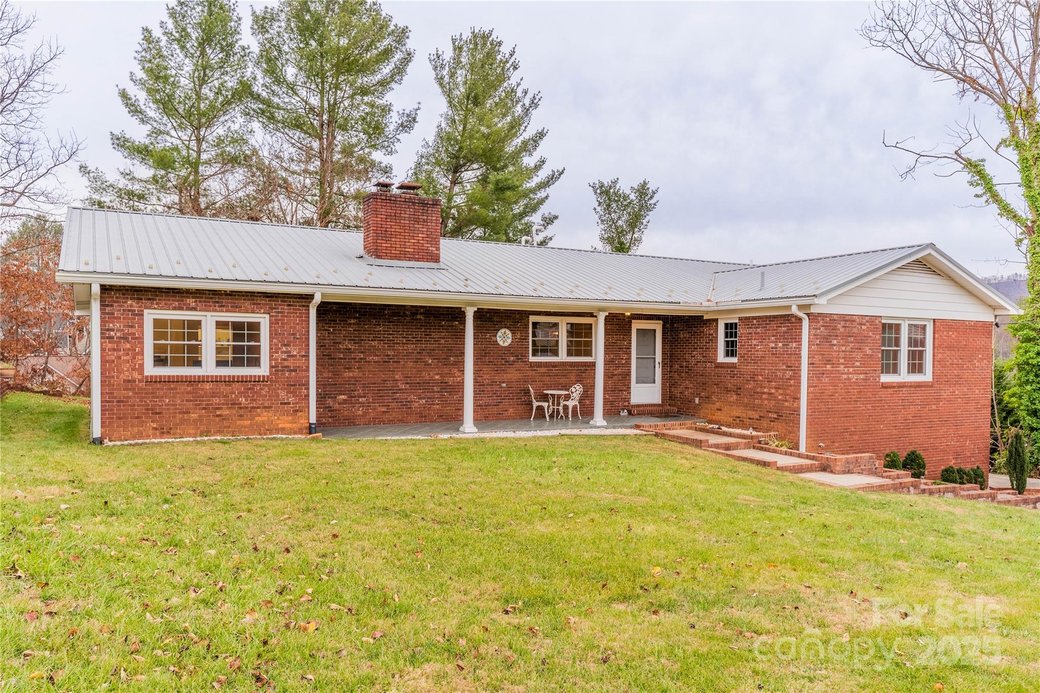 27 Dogwood Drive Property Photo