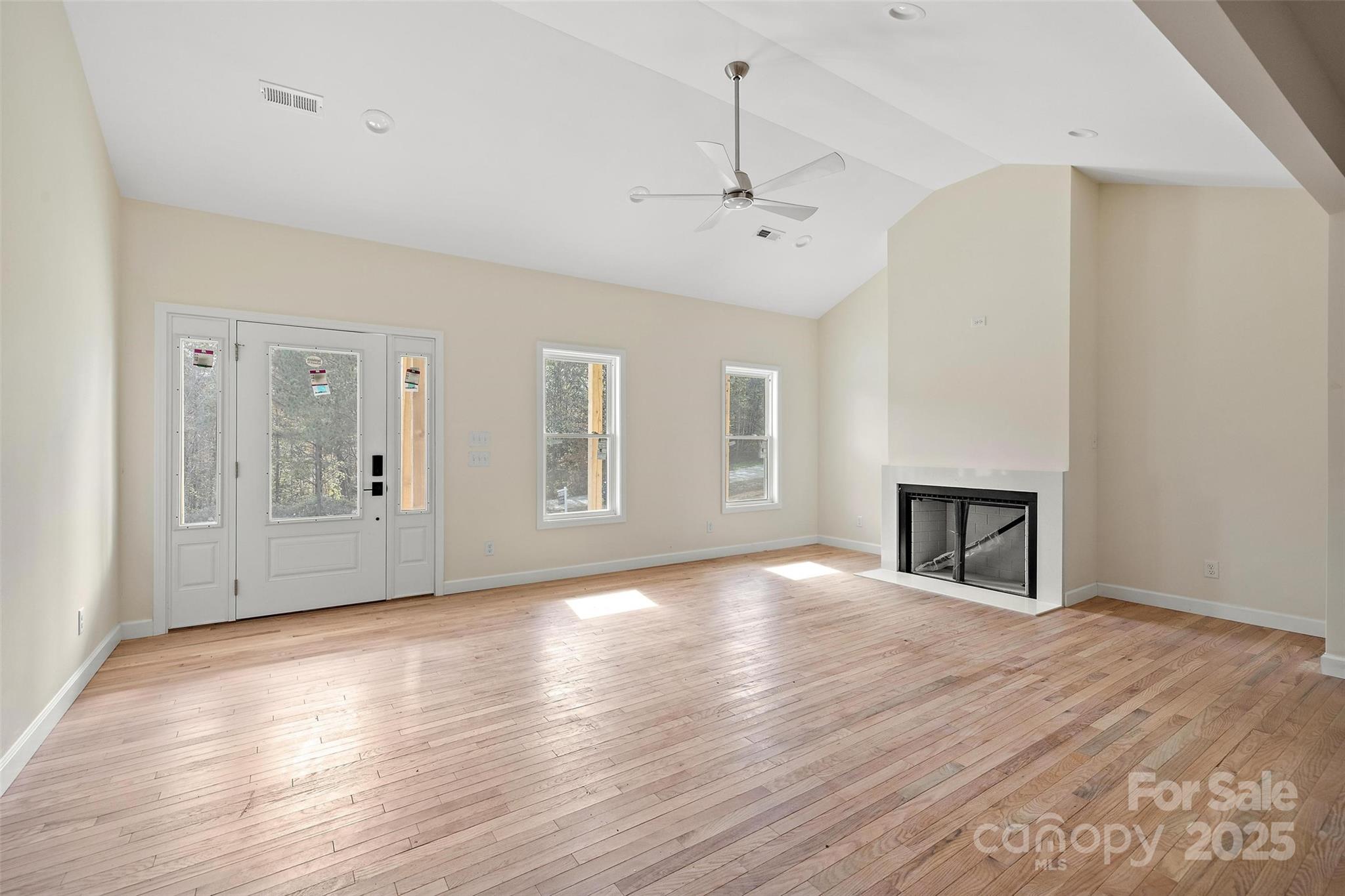 6249 Hayden Drive Property Photo 5