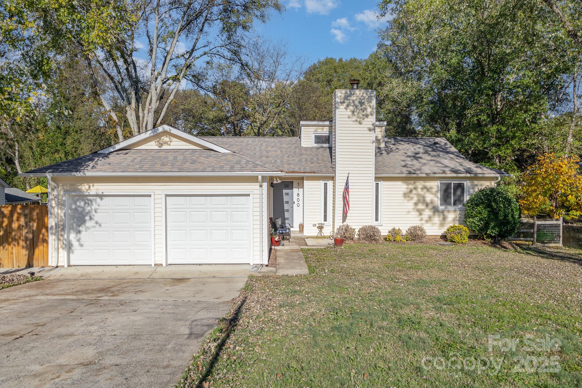 11800 Five Cedars Road Property Photo 2