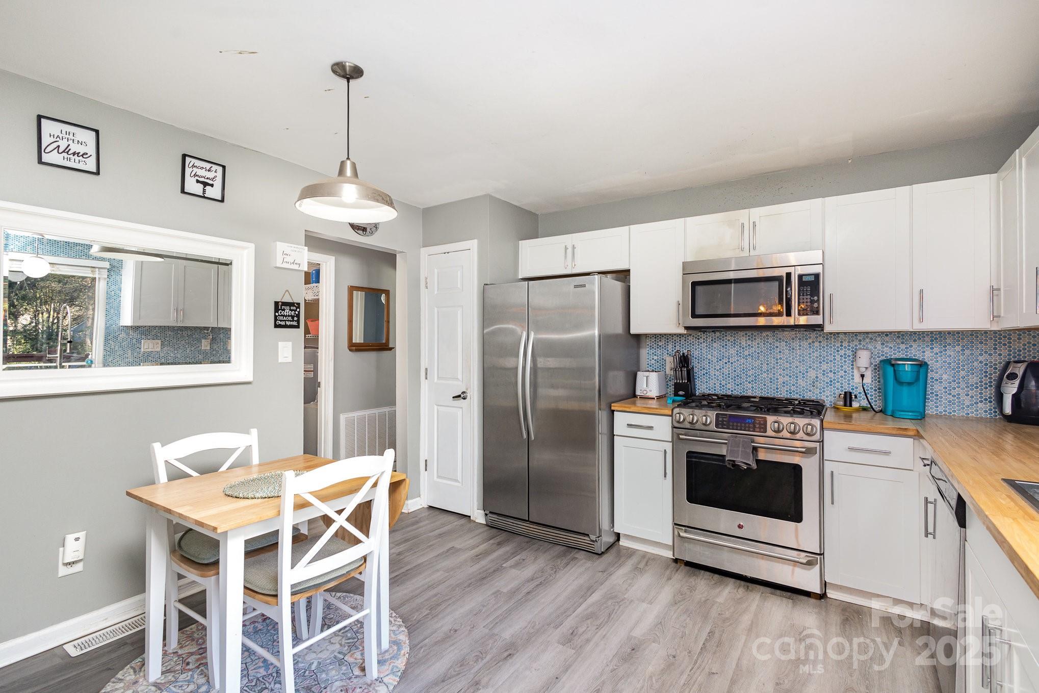 11800 Five Cedars Road Property Photo 5
