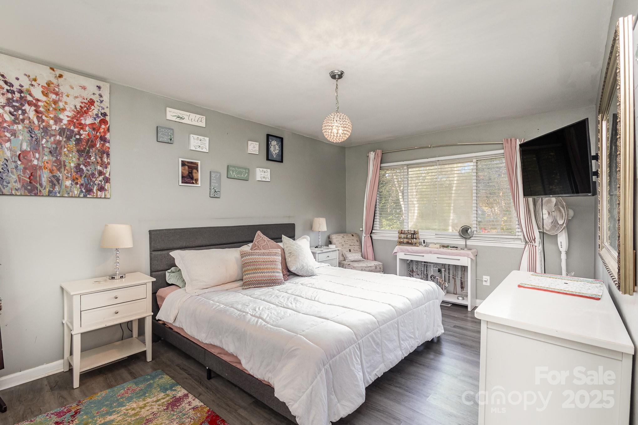 11800 Five Cedars Road Property Photo 8