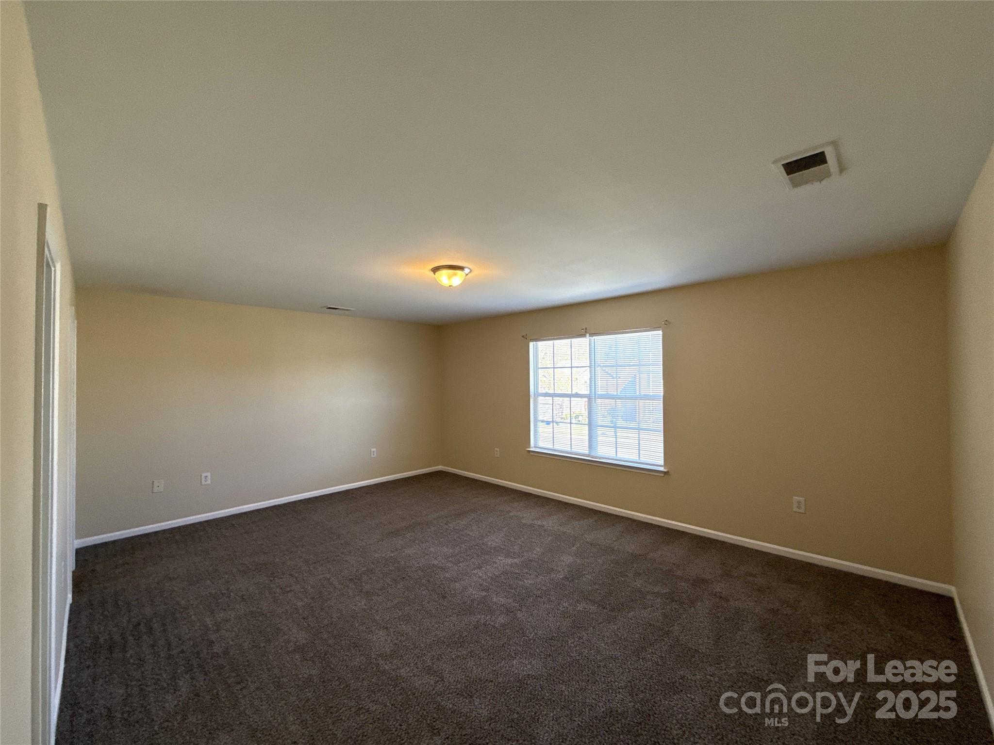 7131 Wandering Creek Drive Property Photo 10