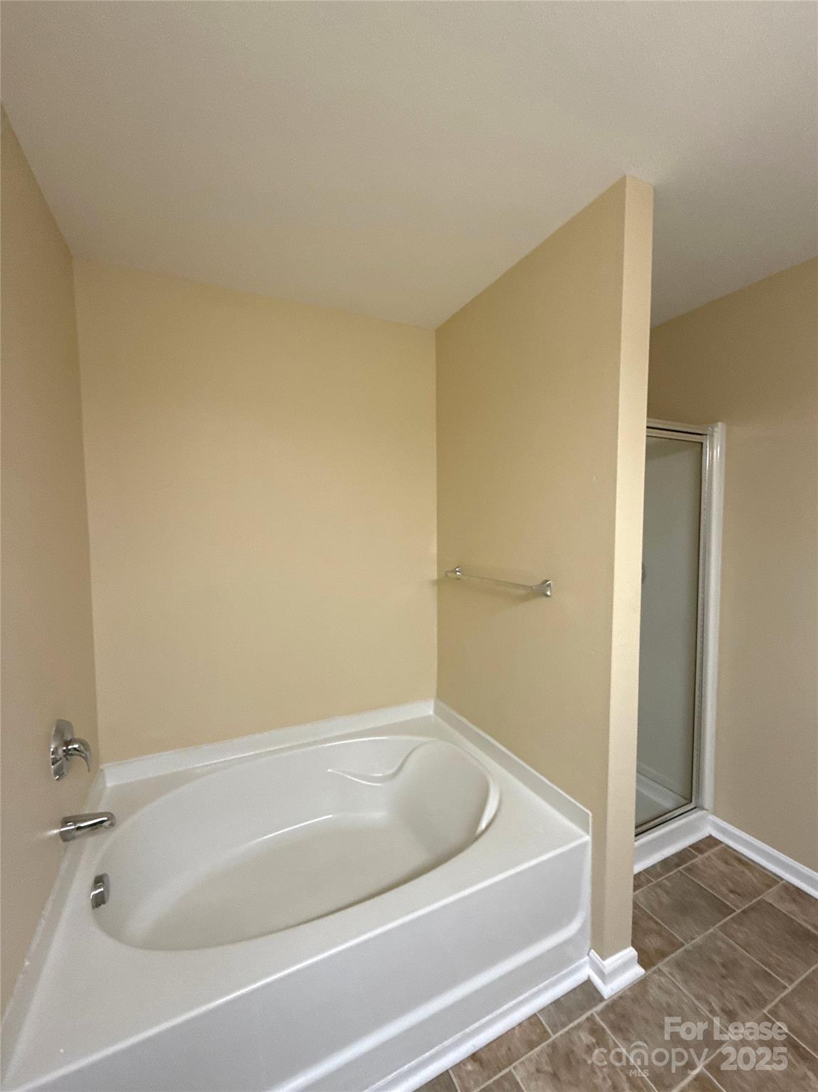 7131 Wandering Creek Drive Property Photo 12