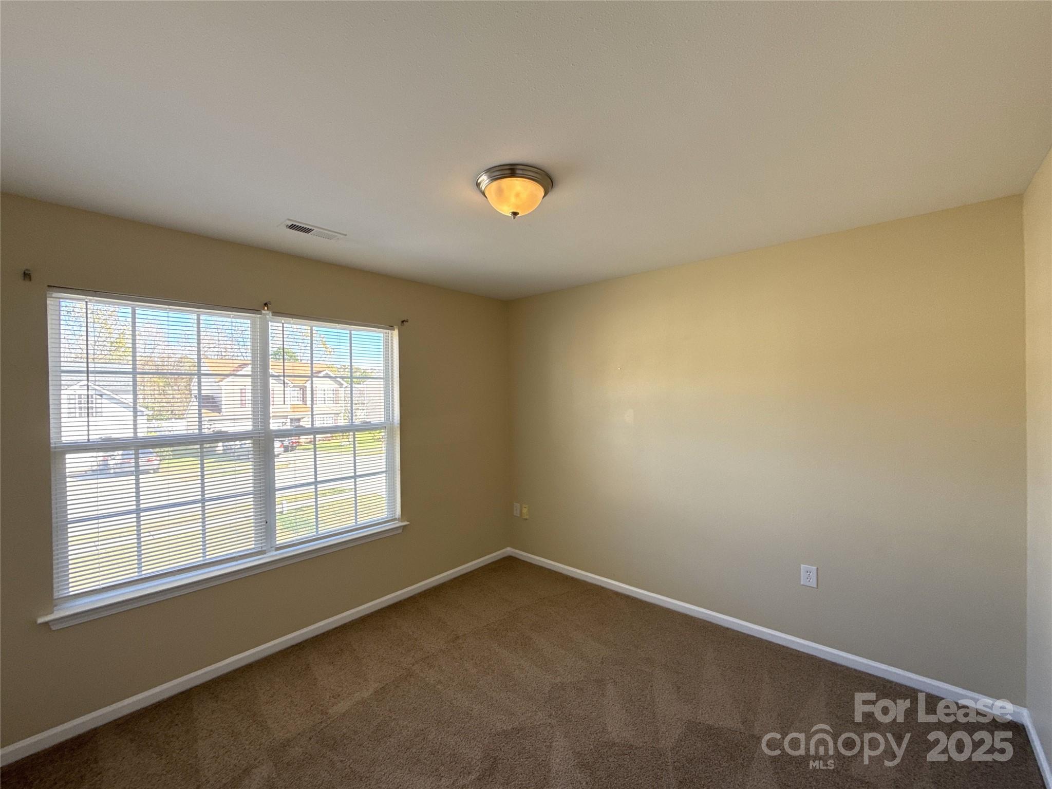 7131 Wandering Creek Drive Property Photo 13