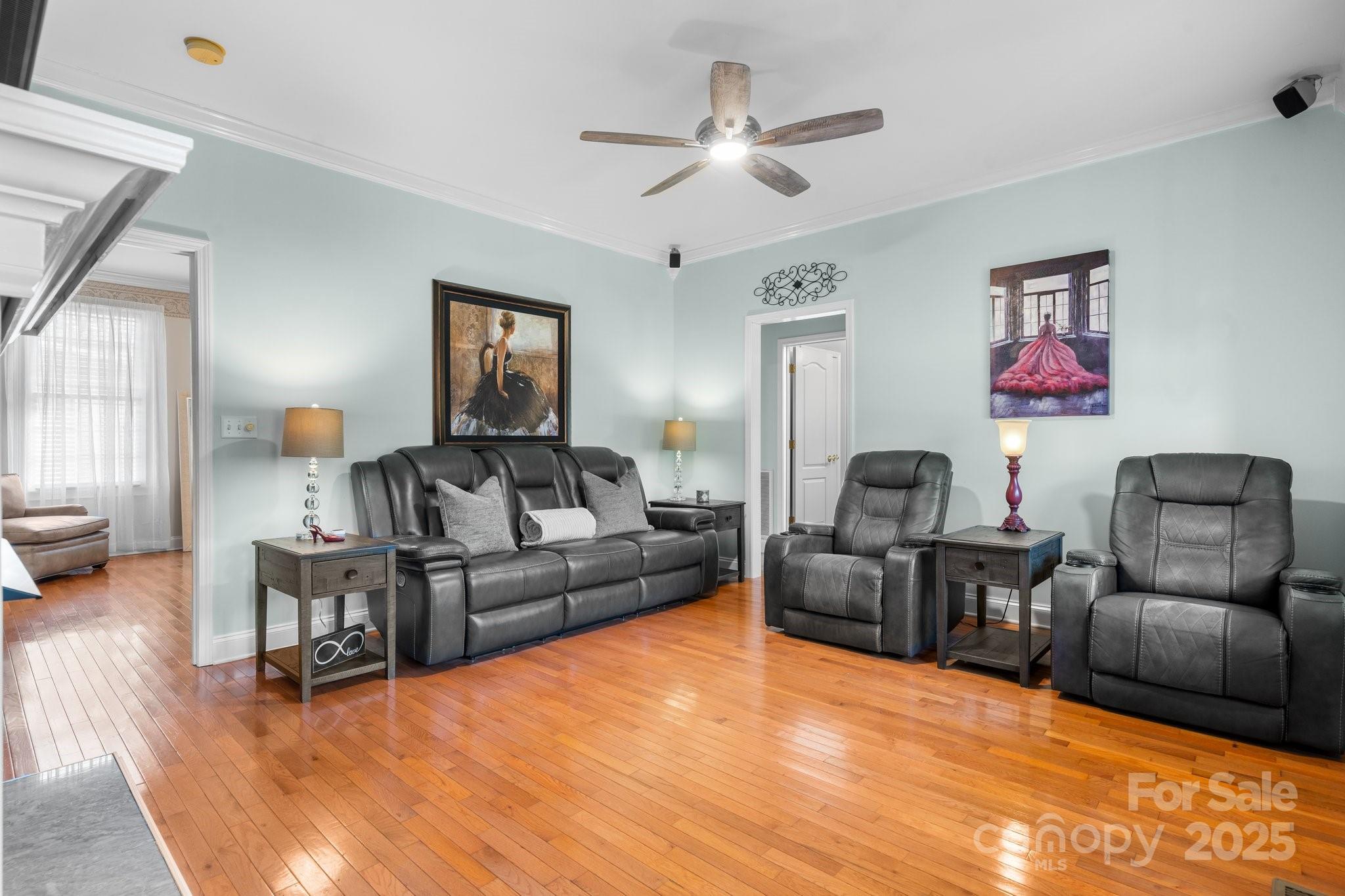 1246 Hillsboro Avenue Property Photo 9