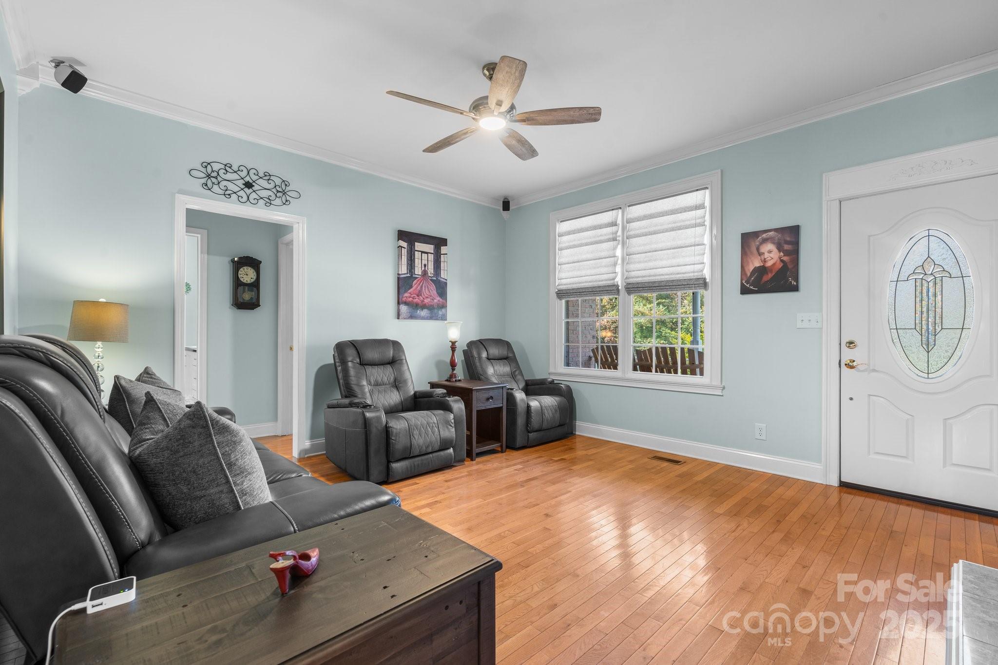 1246 Hillsboro Avenue Property Photo 10