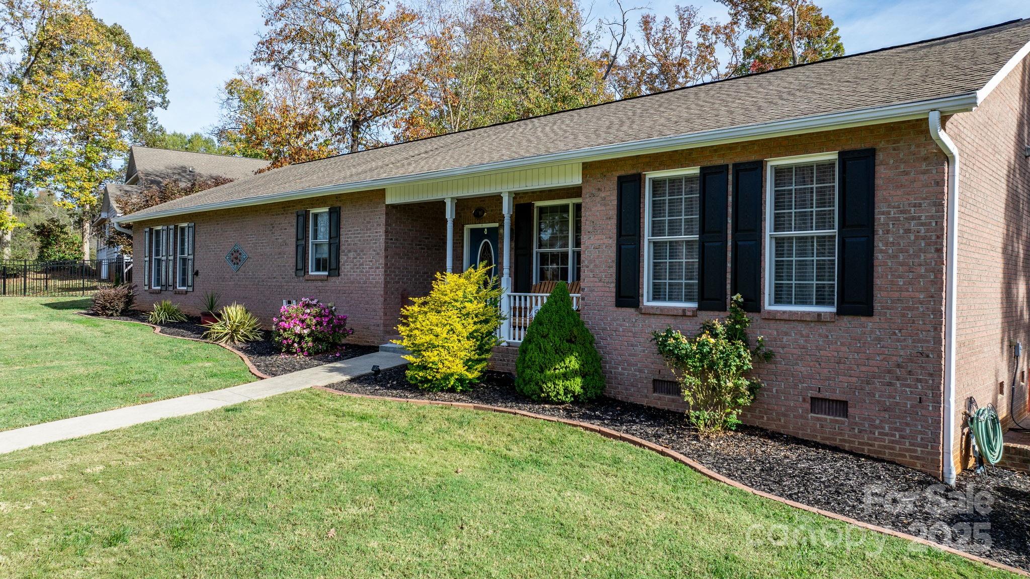 1246 Hillsboro Avenue Property Photo 40