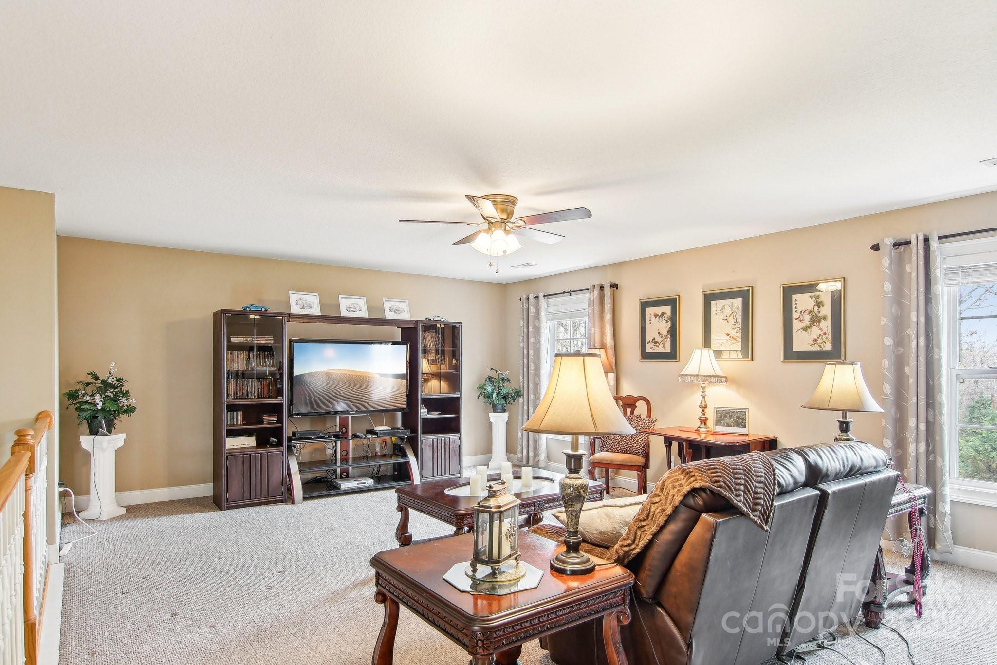 308 Crestview Lane Property Photo 30