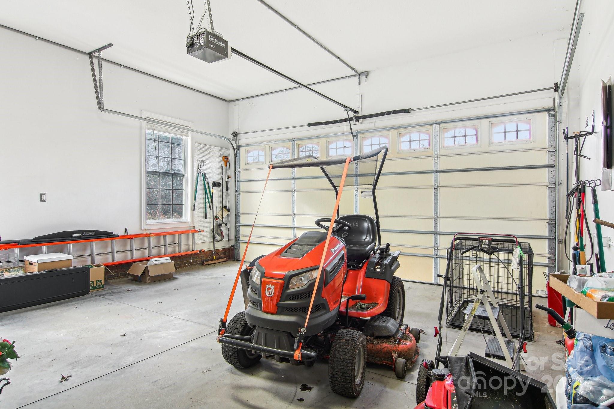308 Crestview Lane Property Photo 40