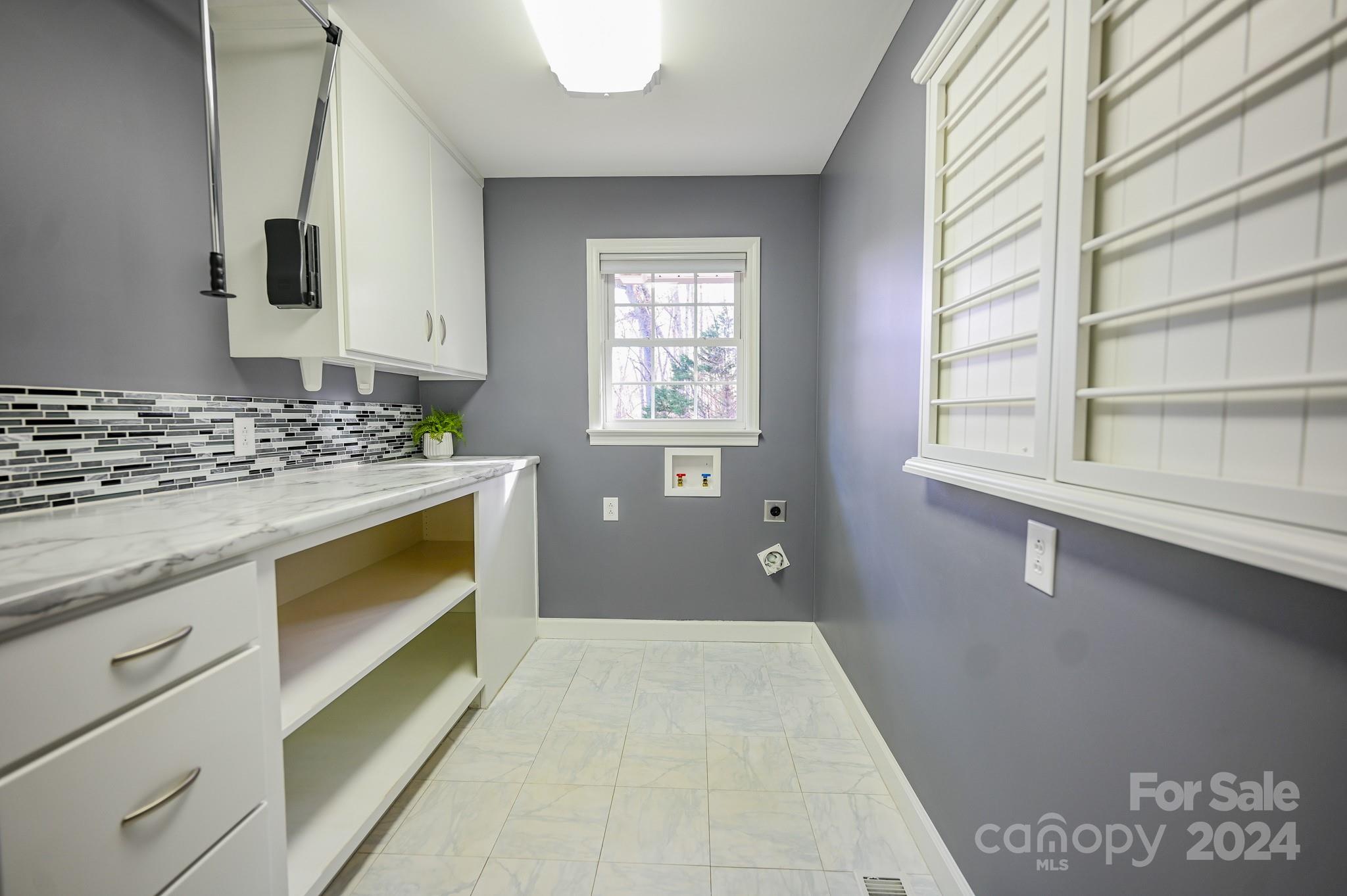 183 Creekside Drive Property Photo 22