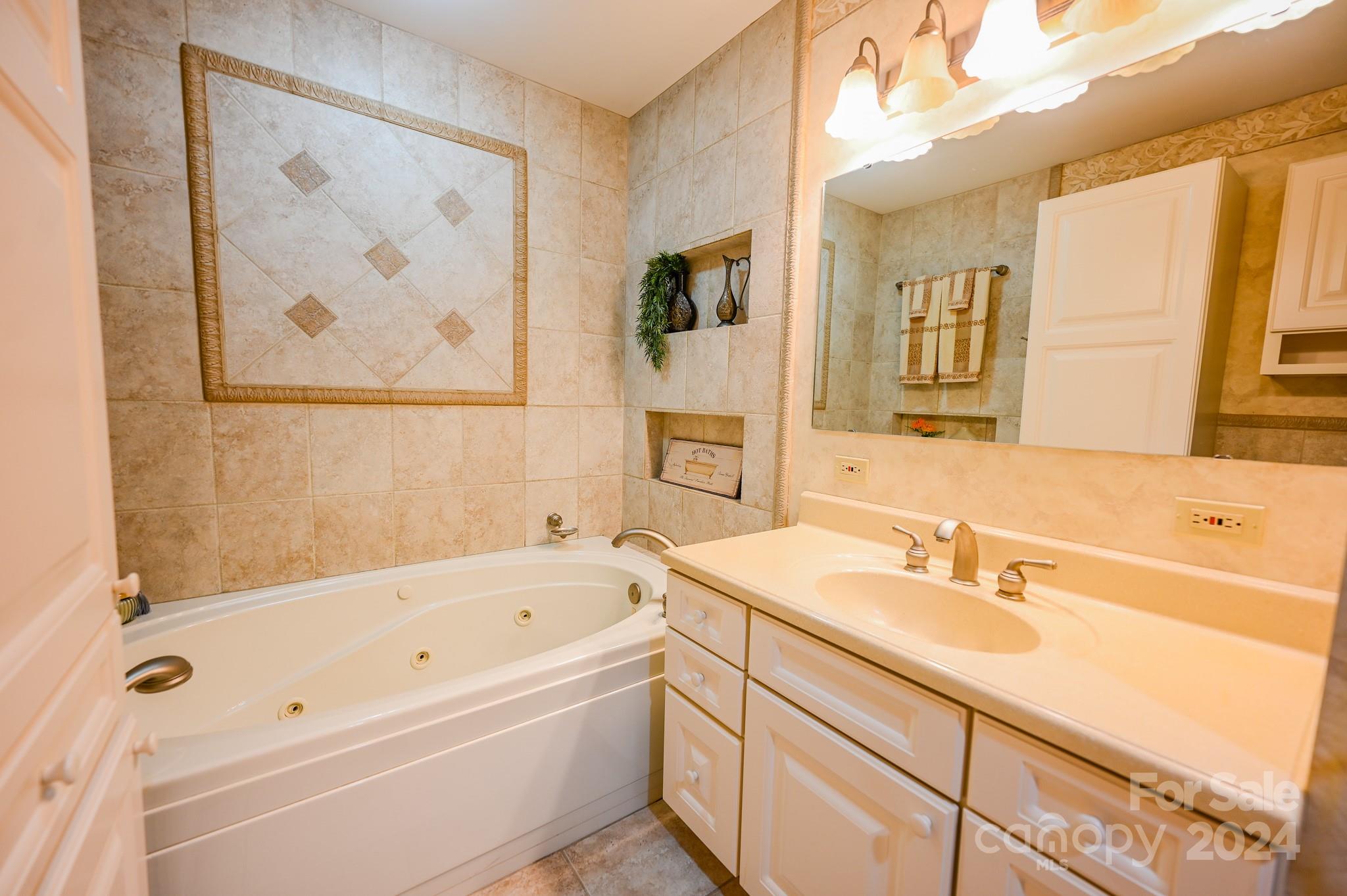 183 Creekside Drive Property Photo 28