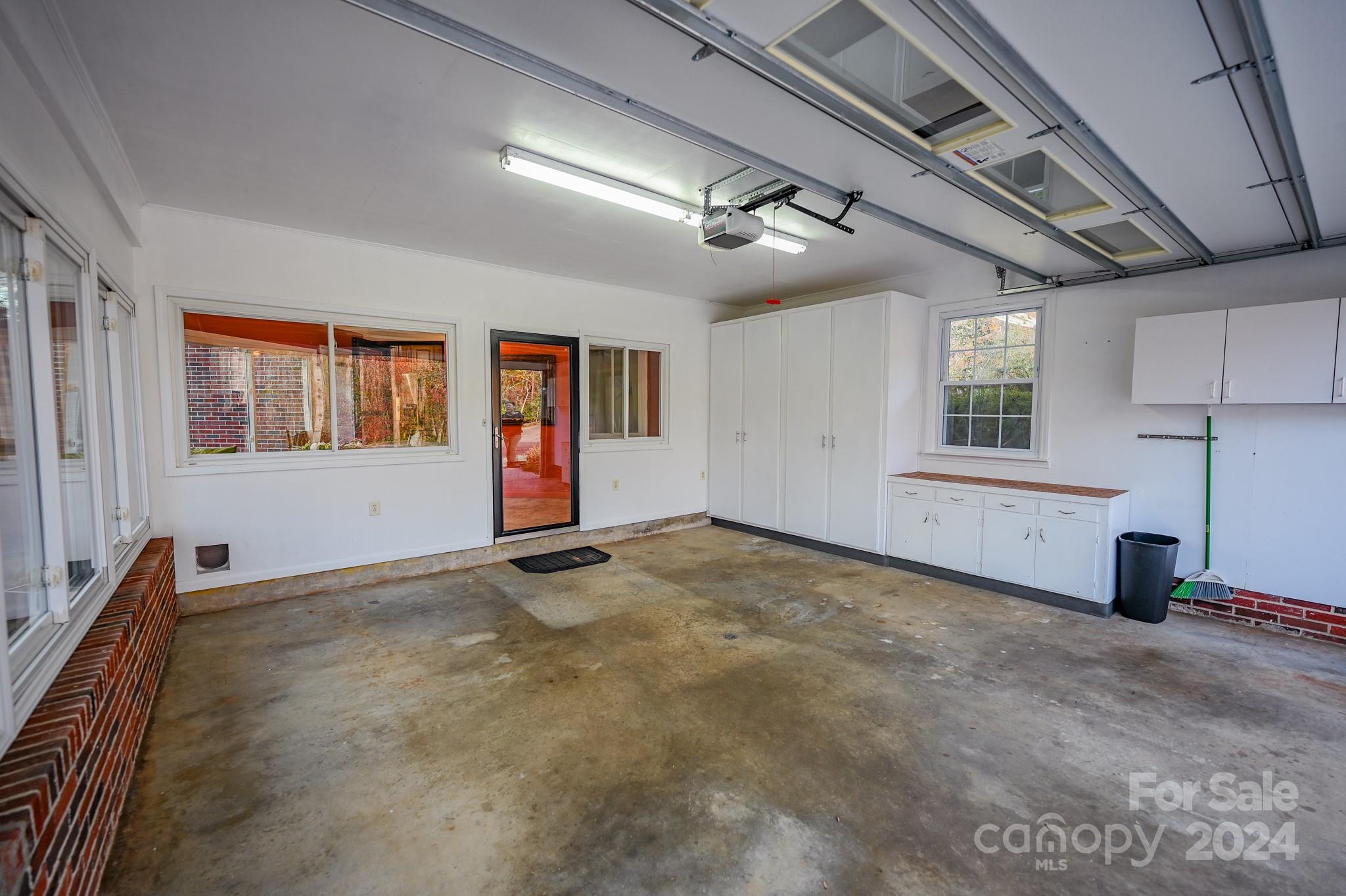 183 Creekside Drive Property Photo 32