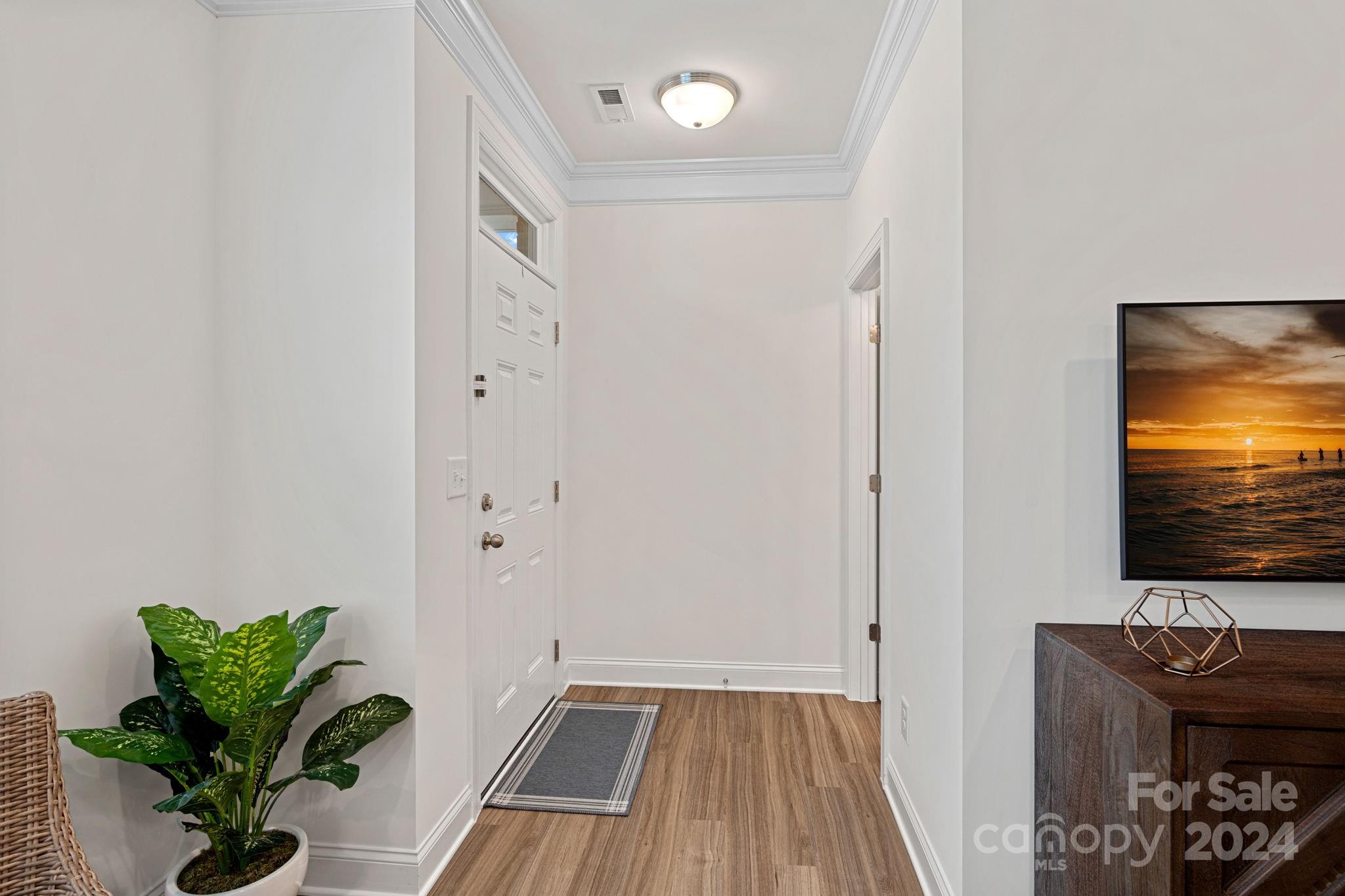208 Waterlynn Ridge Road B Property Photo 2