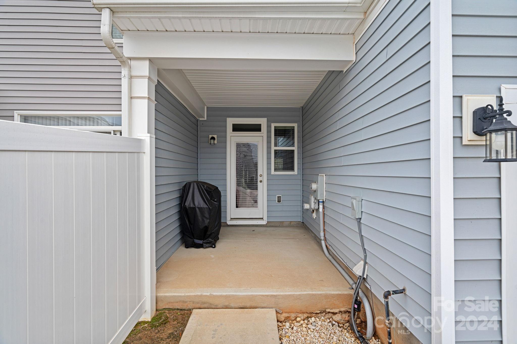 208 Waterlynn Ridge Road B Property Photo 25