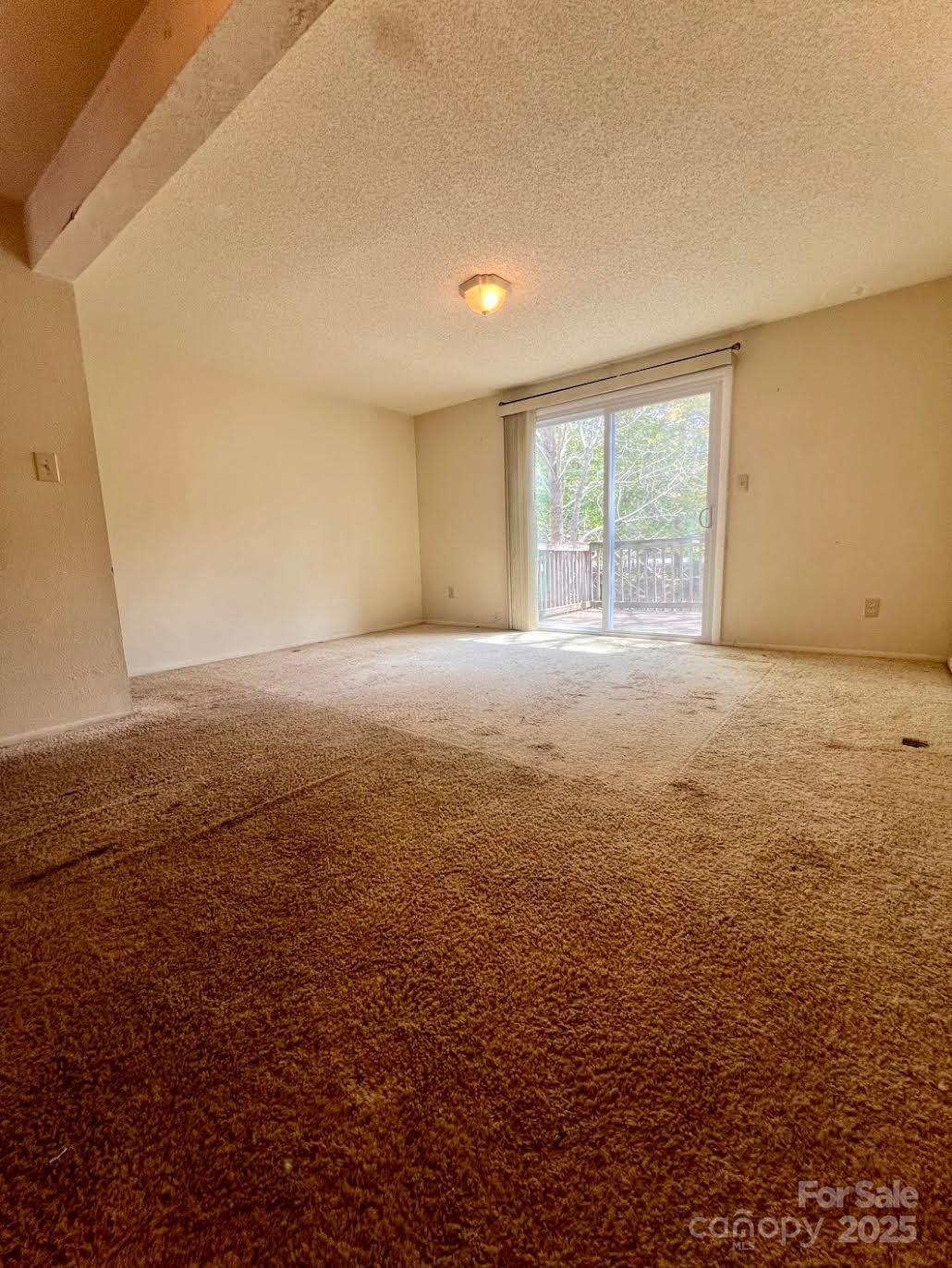 7324 Pebblestone Drive F Property Photo 6