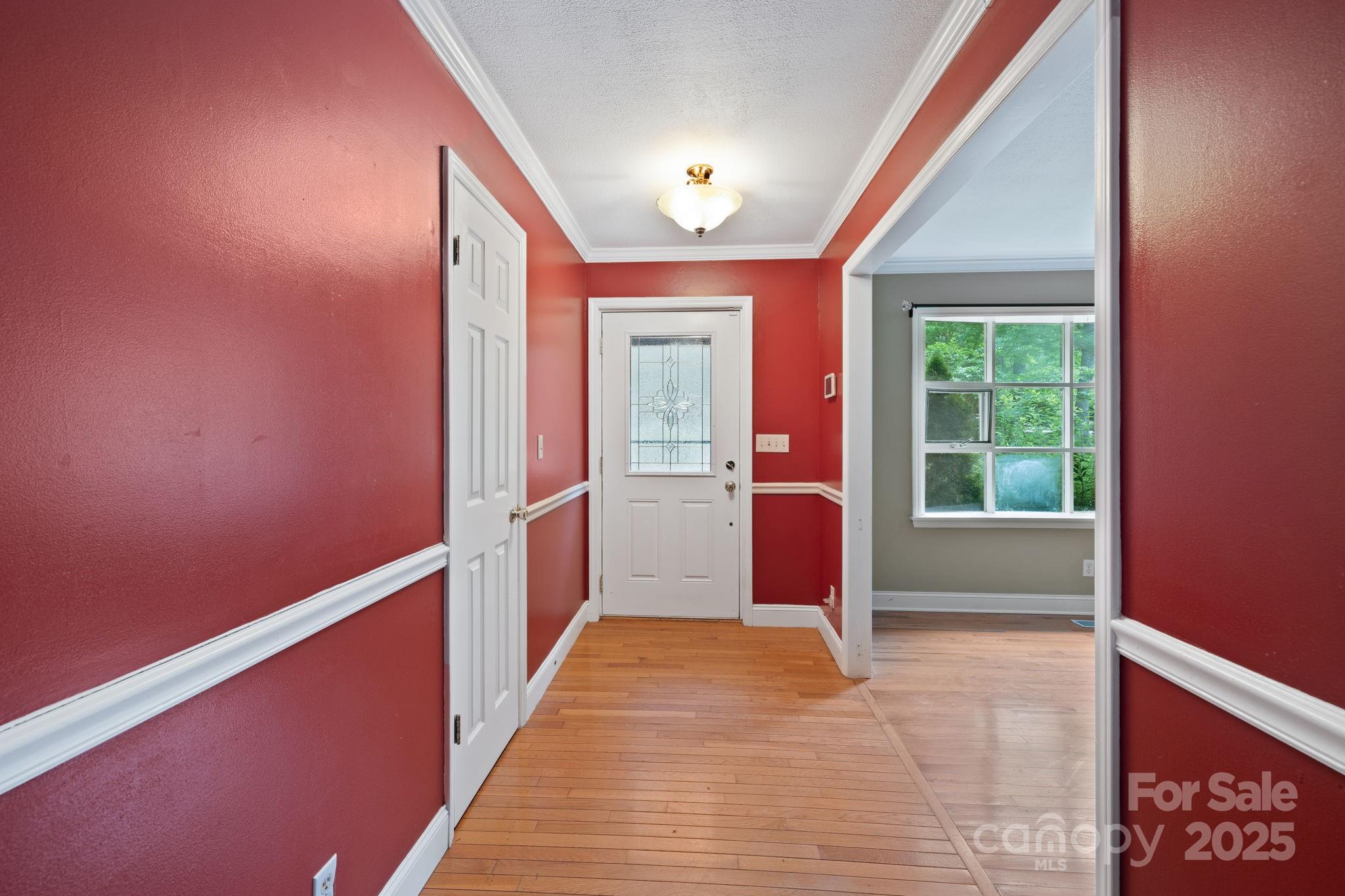 171 Surry Lane Property Photo 9