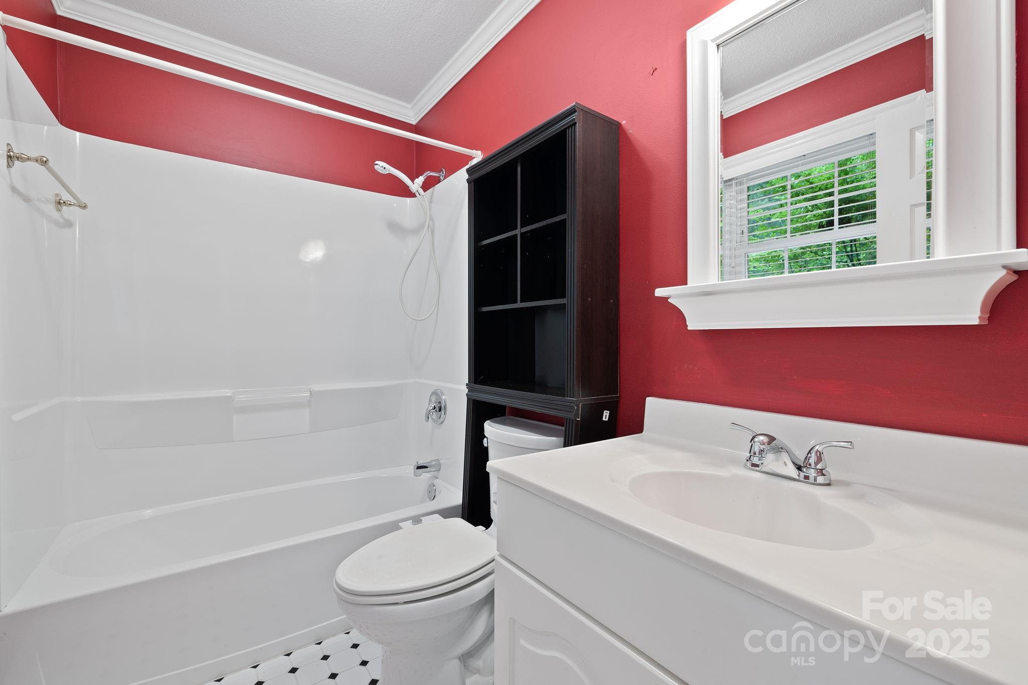 171 Surry Lane Property Photo 11