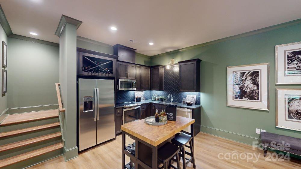 811 Irish Creek Drive 1 Property Photo 26