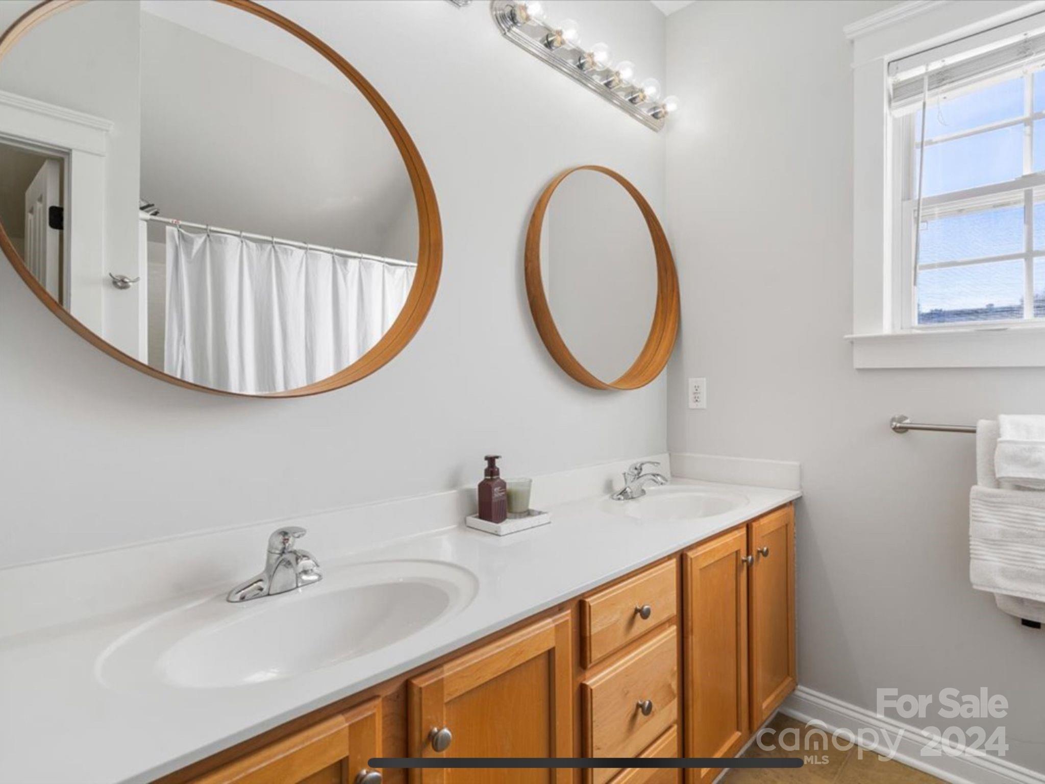 8225 Ballymore Court Property Photo 21