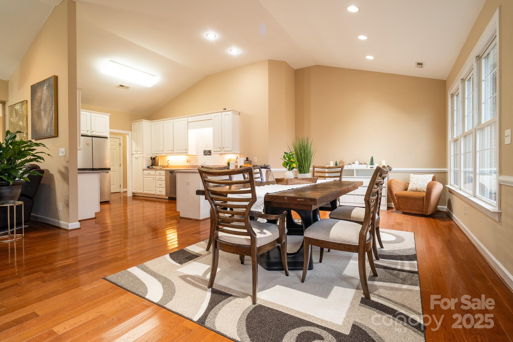 1825 Smyre Farm Road Property Photo 7
