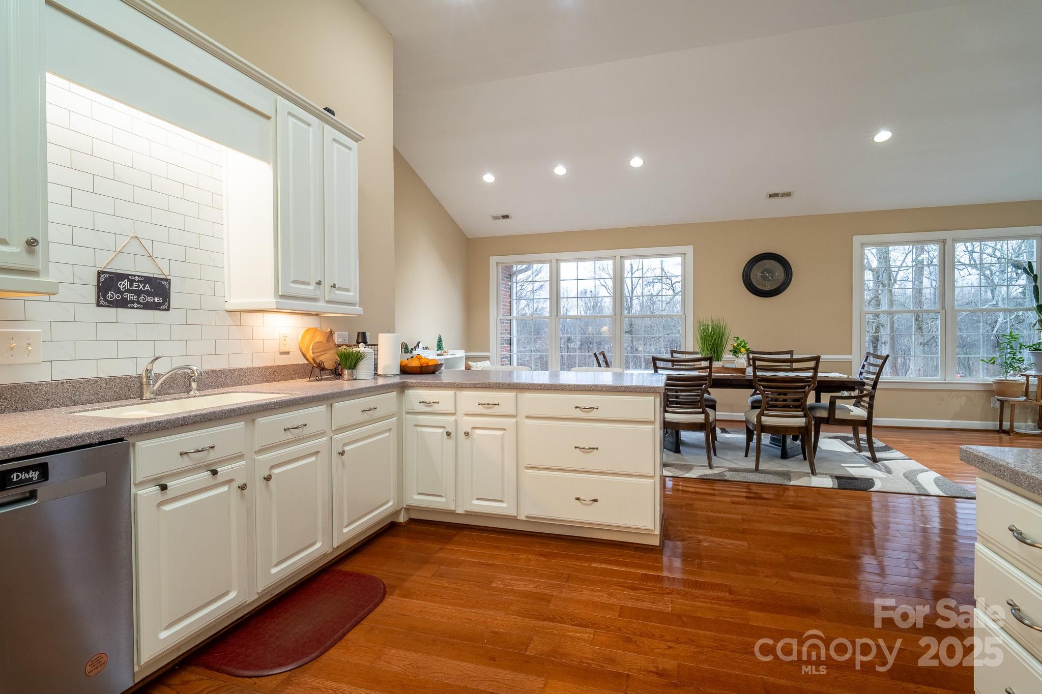 1825 Smyre Farm Road Property Photo 10