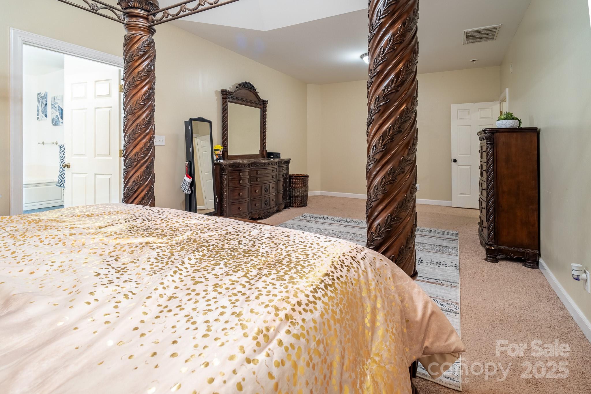 1825 Smyre Farm Road Property Photo 12