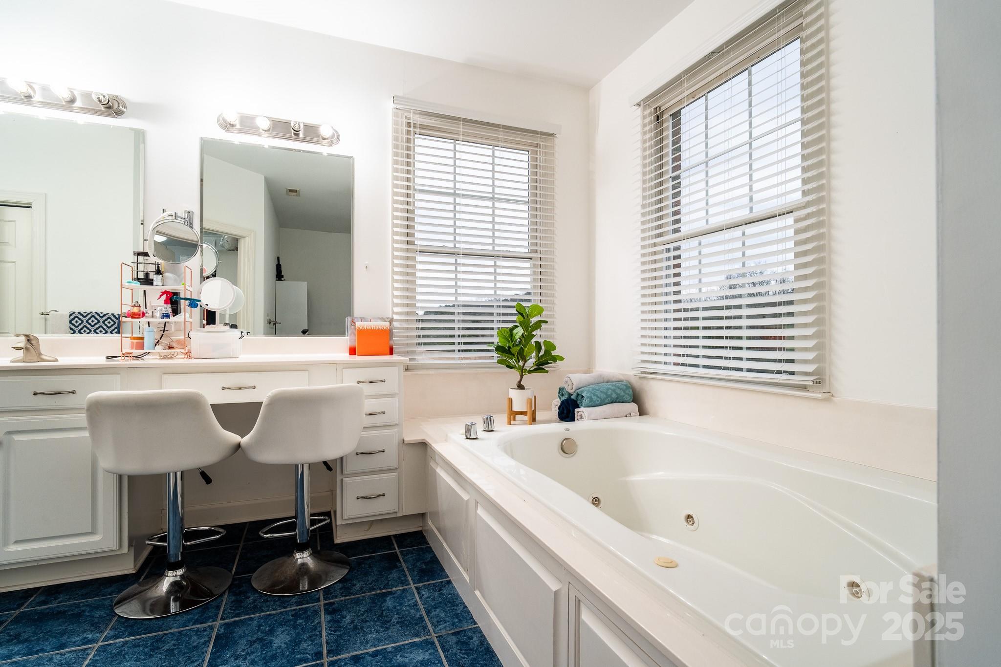 1825 Smyre Farm Road Property Photo 14