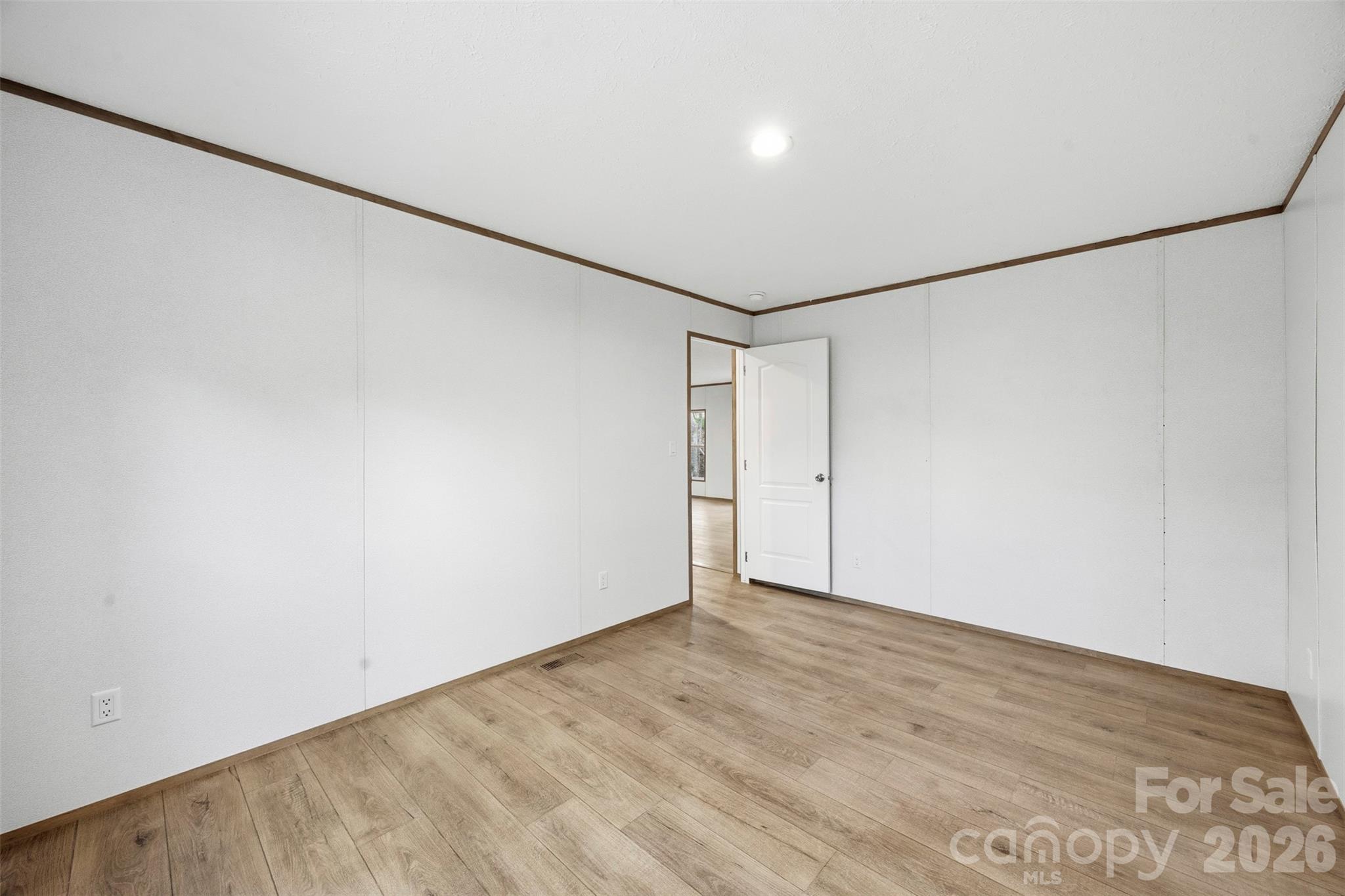 210 Sailwinds Road Property Photo 12
