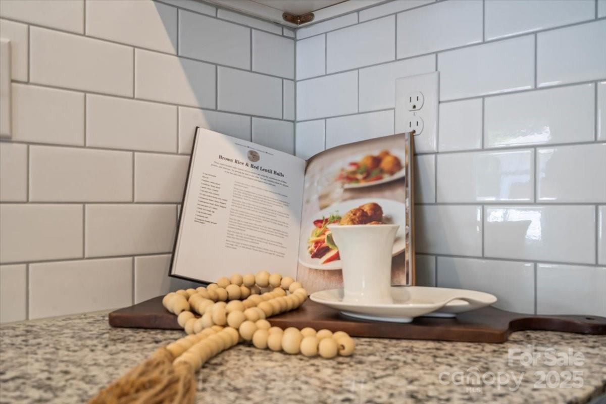 1105 Kenly Street Property Photo 14