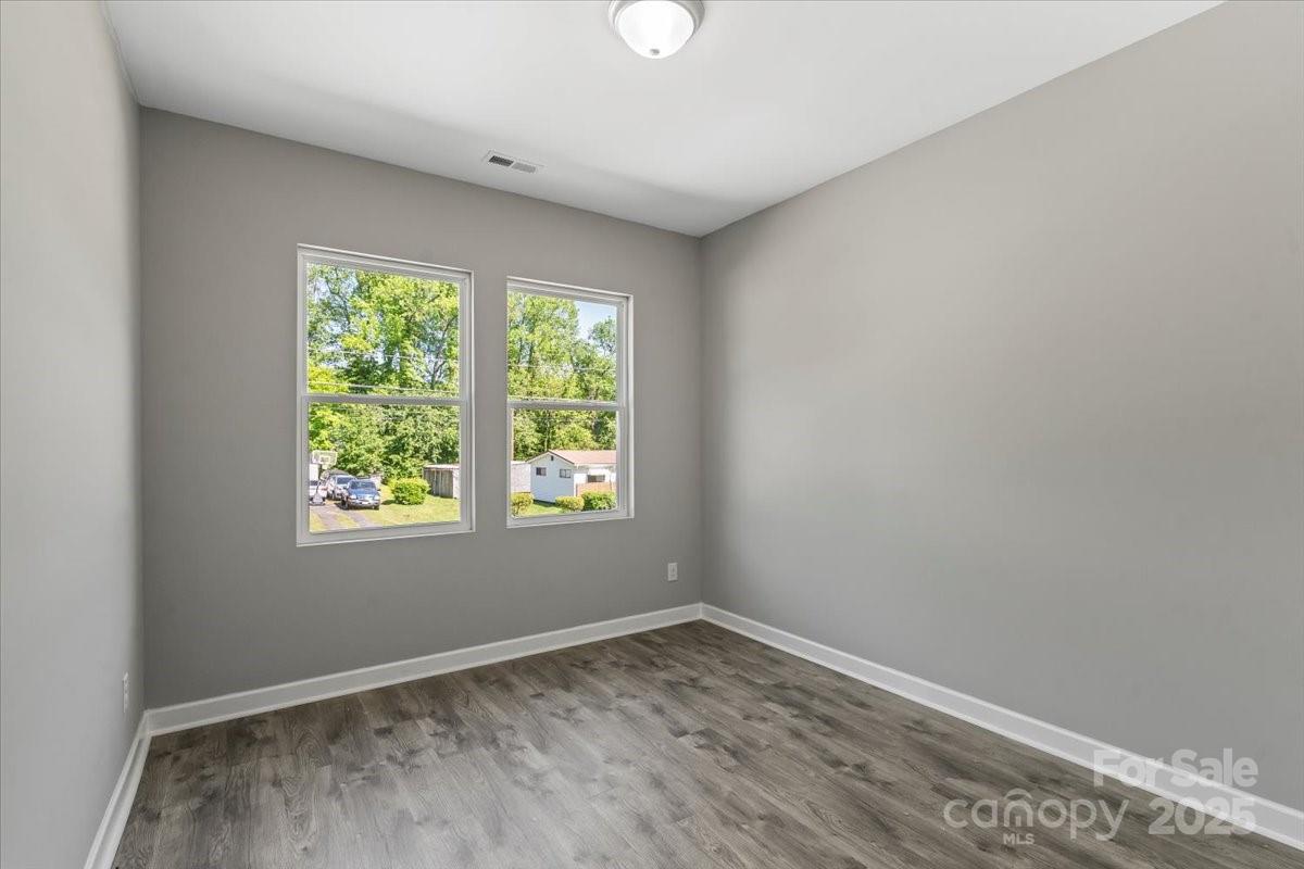 1105 Kenly Street Property Photo 19