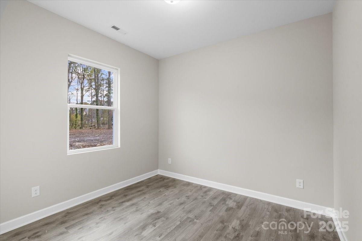 1105 Kenly Street Property Photo 27