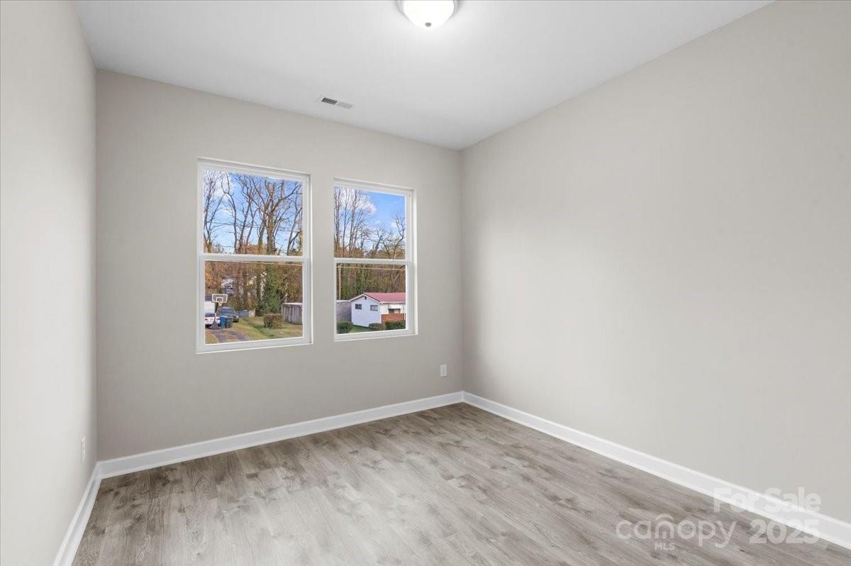 1105 Kenly Street Property Photo 31
