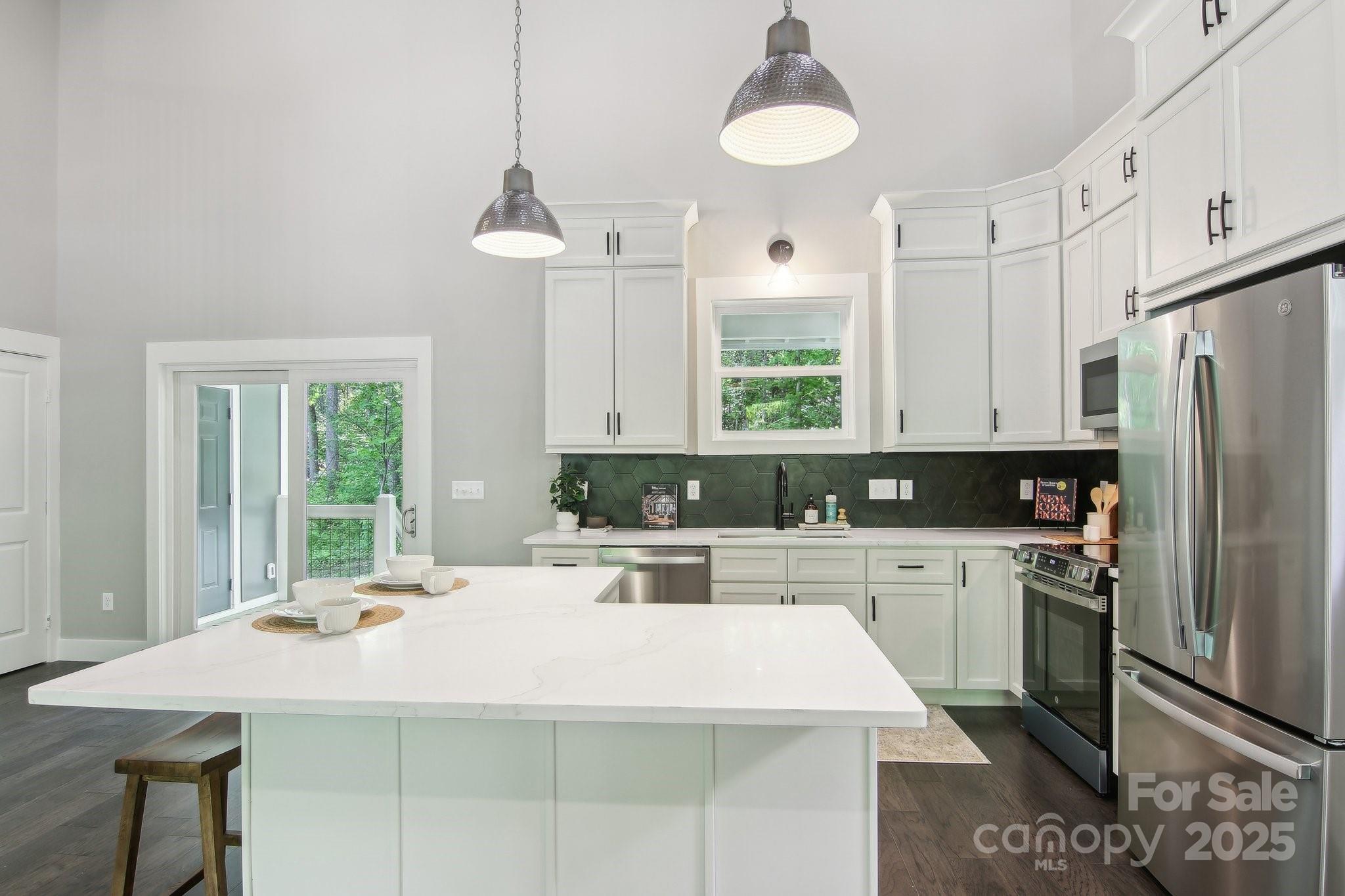 593 Twinbrook Lane Property Photo 17