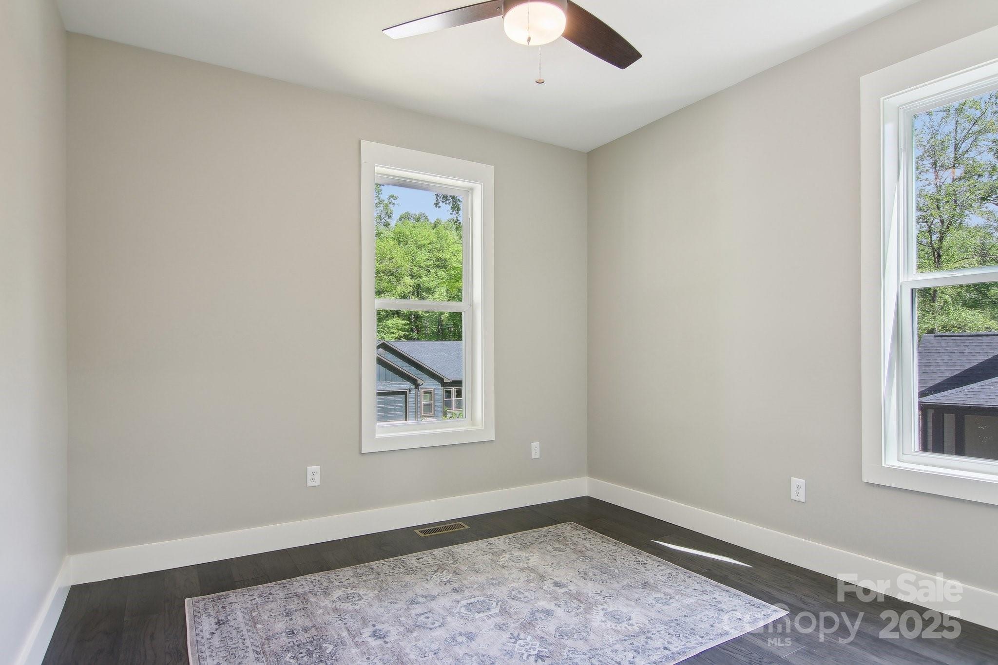 593 Twinbrook Lane Property Photo 19