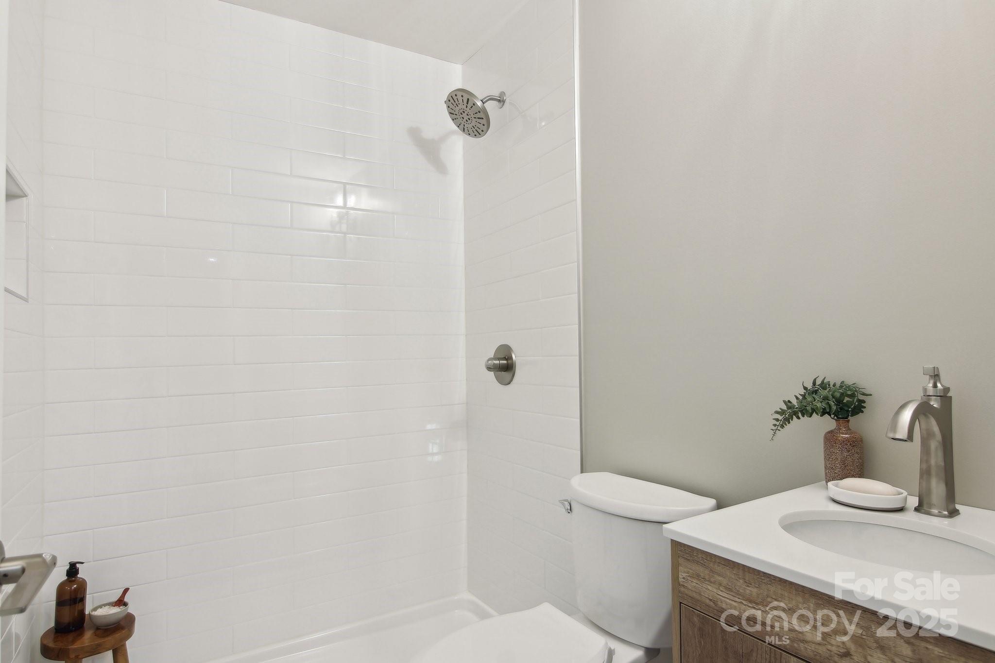 593 Twinbrook Lane Property Photo 29