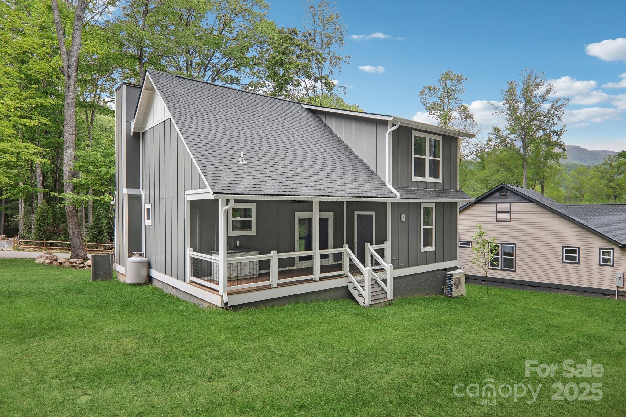 593 Twinbrook Lane Property Photo 45