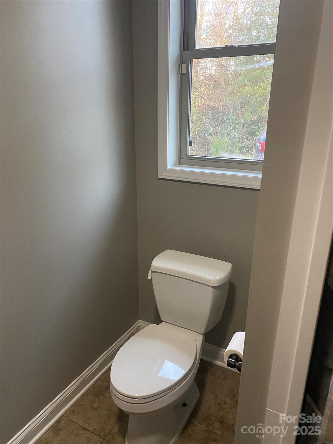 2818 Rockford Road Property Photo 19