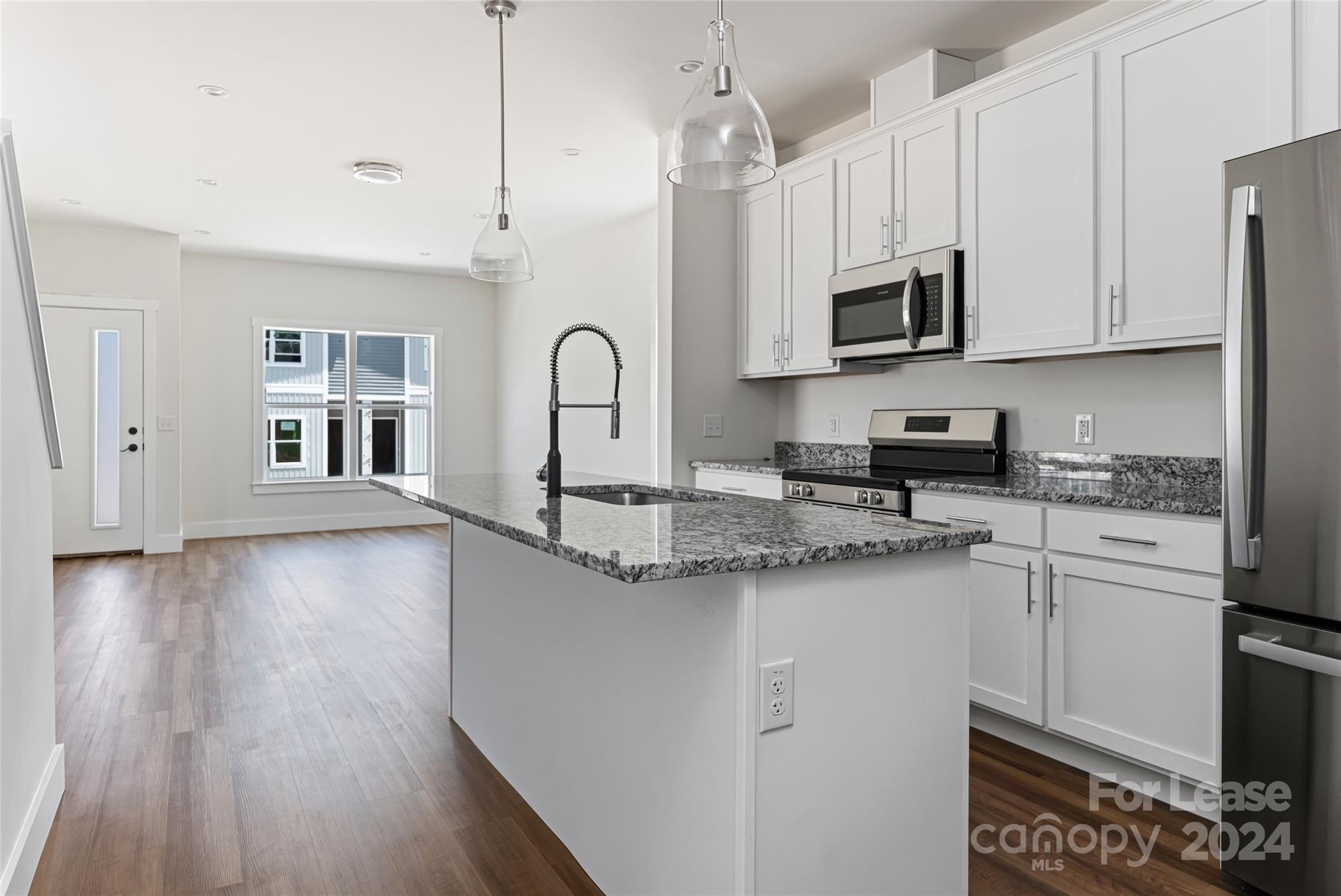 247 Cherrywood Way Property Photo 3
