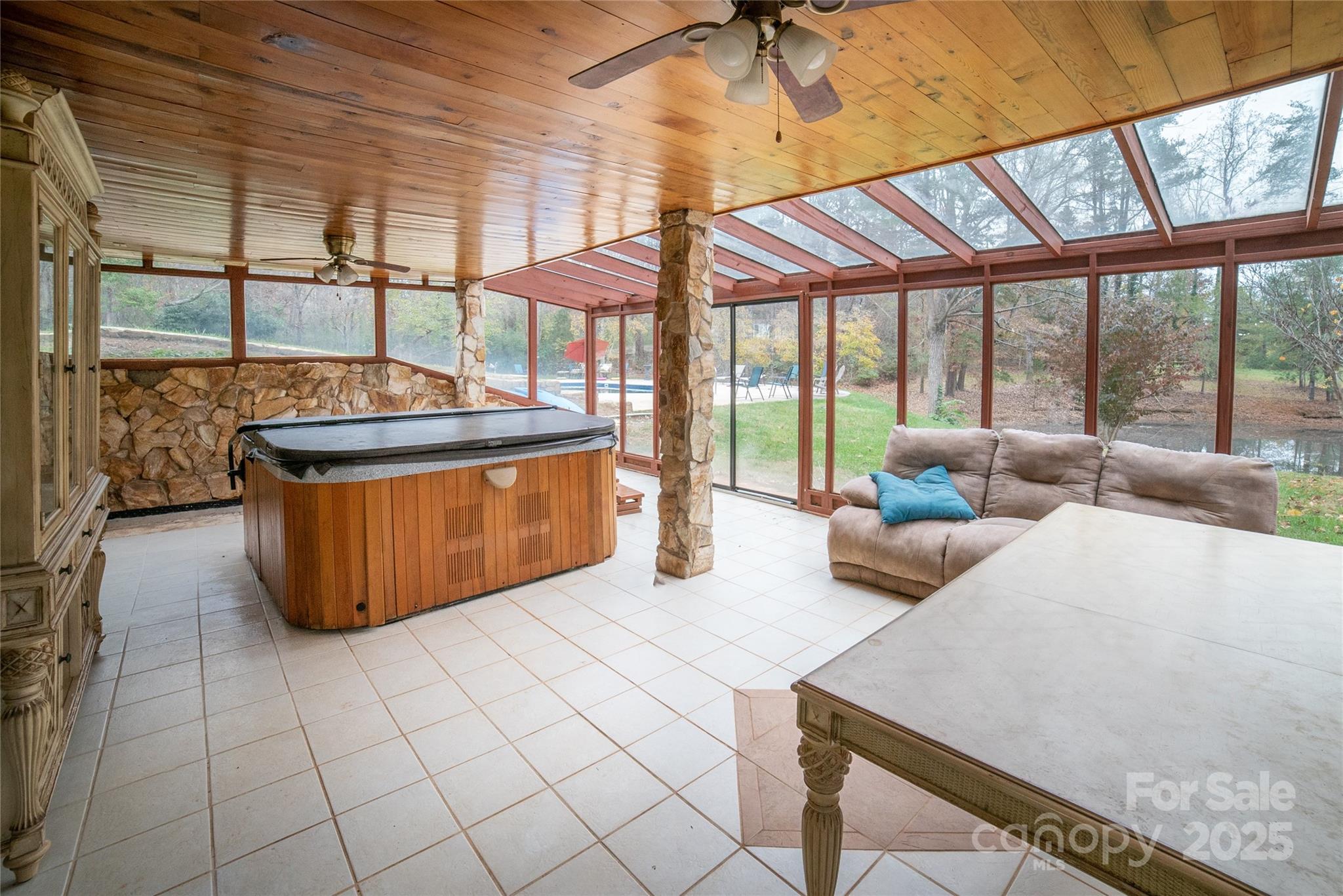 100 Steffey Lane Property Photo 24