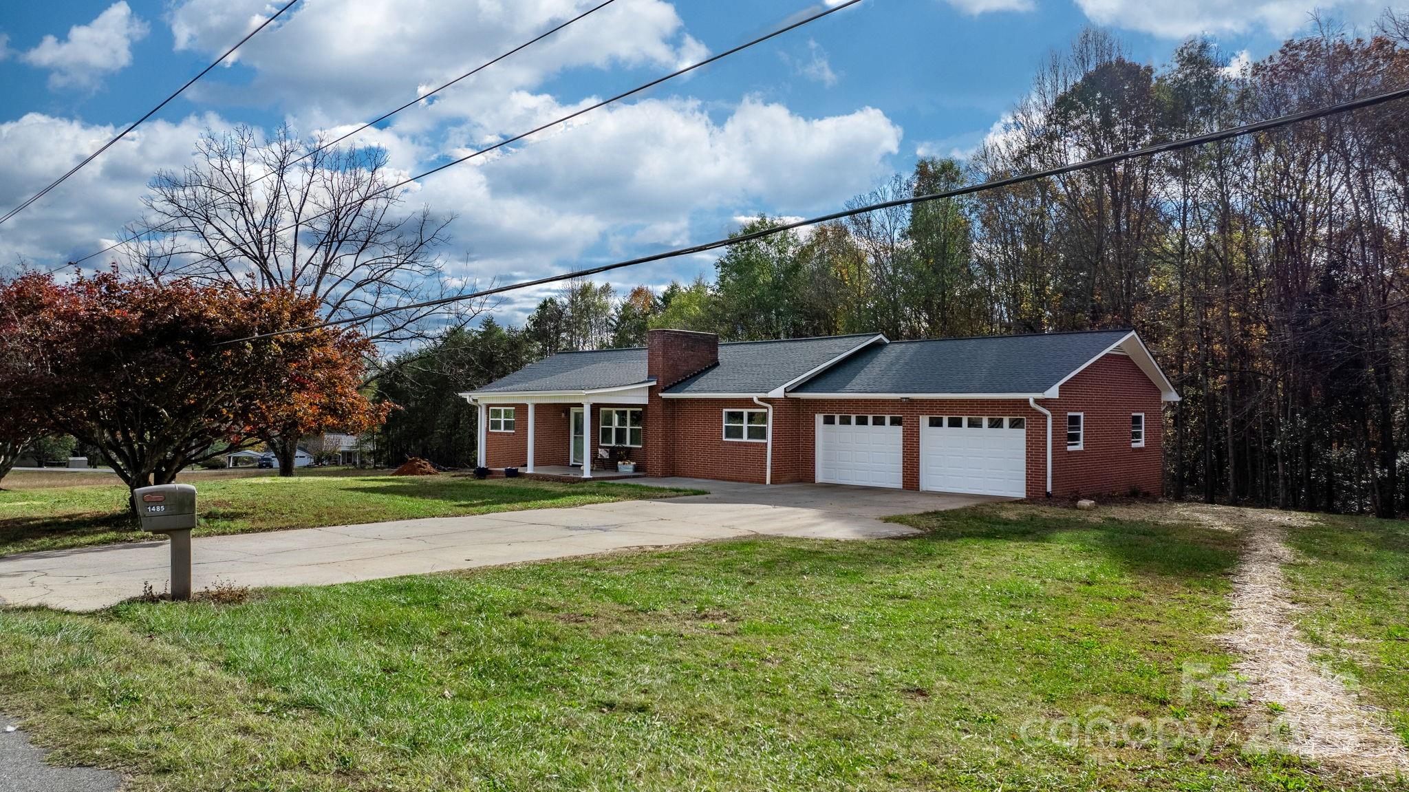 1485 N Nc Hwy 16 Highway Property Photo 2