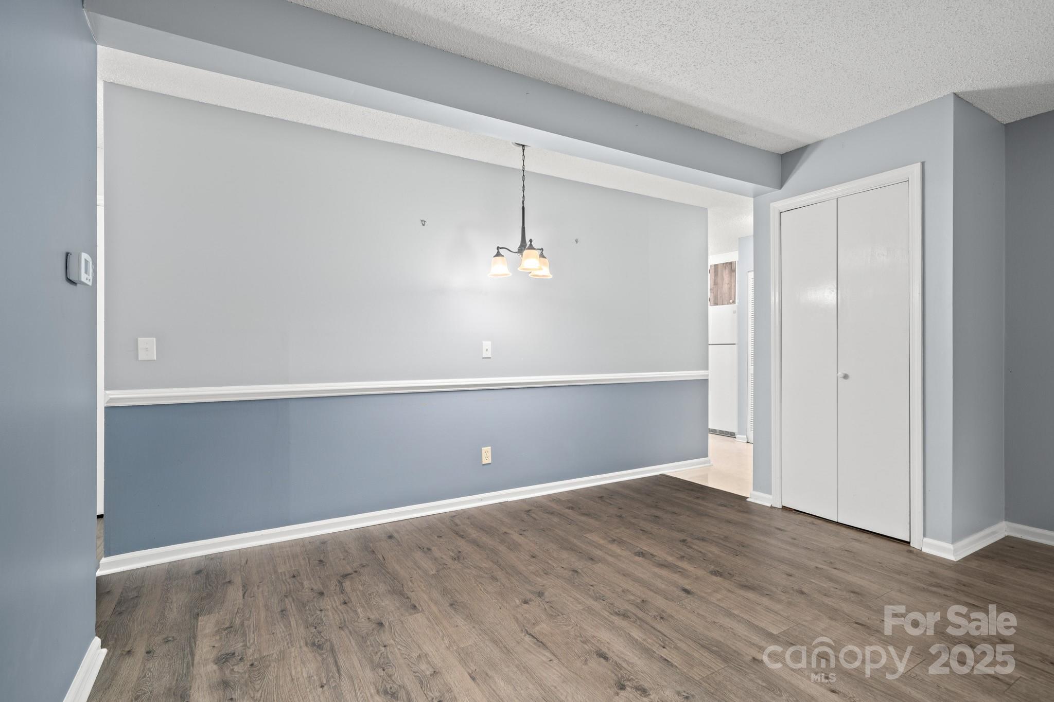 27 Capri Lane 15-d Property Photo 8