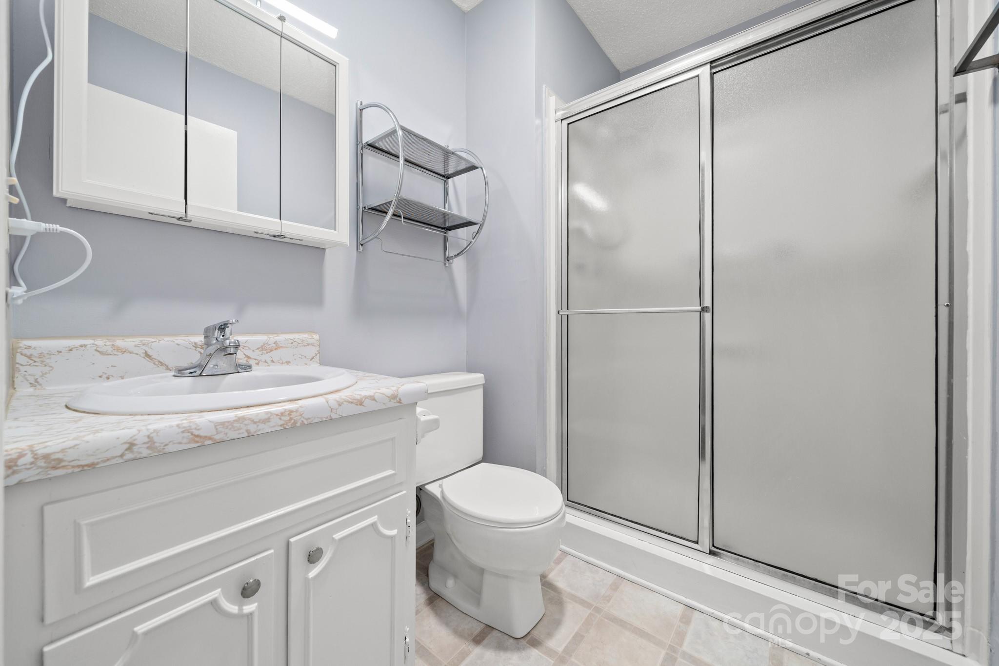 27 Capri Lane 15-d Property Photo 19