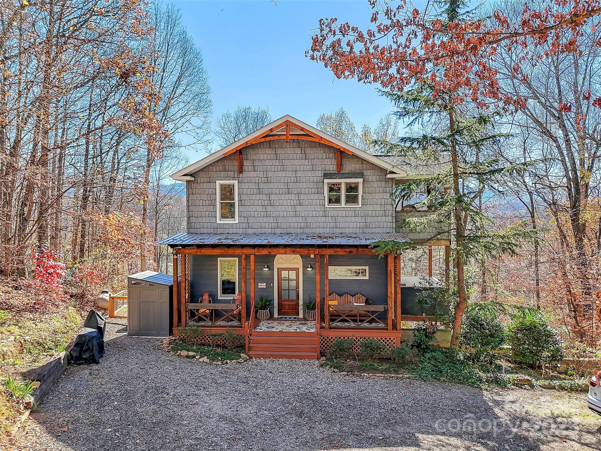 66 Hoosier Court Property Photo 4